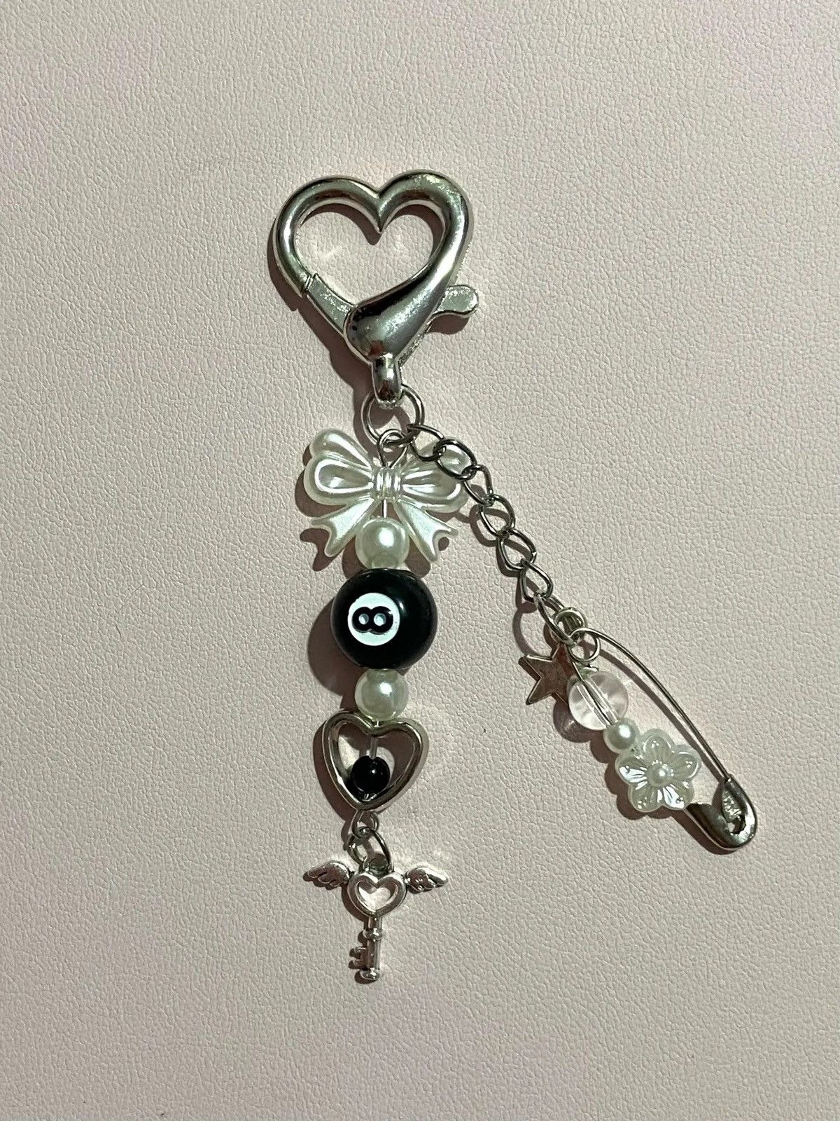 Japanese Brand × Vintage 8 ball beaded butterfly keychain Size ONE SIZE - 4 Thumbnail