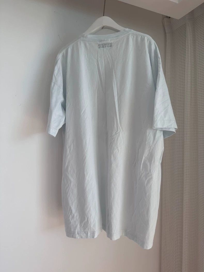 Vetements Vetements19fw“Corporate magzines Still Suck”short sleeves 2 Size US XS / EU 42 / 0 - 3 Thumbnail