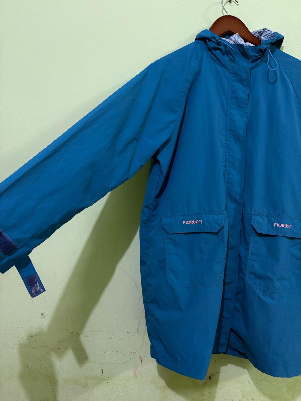 Fiorucci Fiorucci Parka Jacket Design with Hoodie Nice Design Size US L / EU 52-54 / 3 - 2 Thumbnail