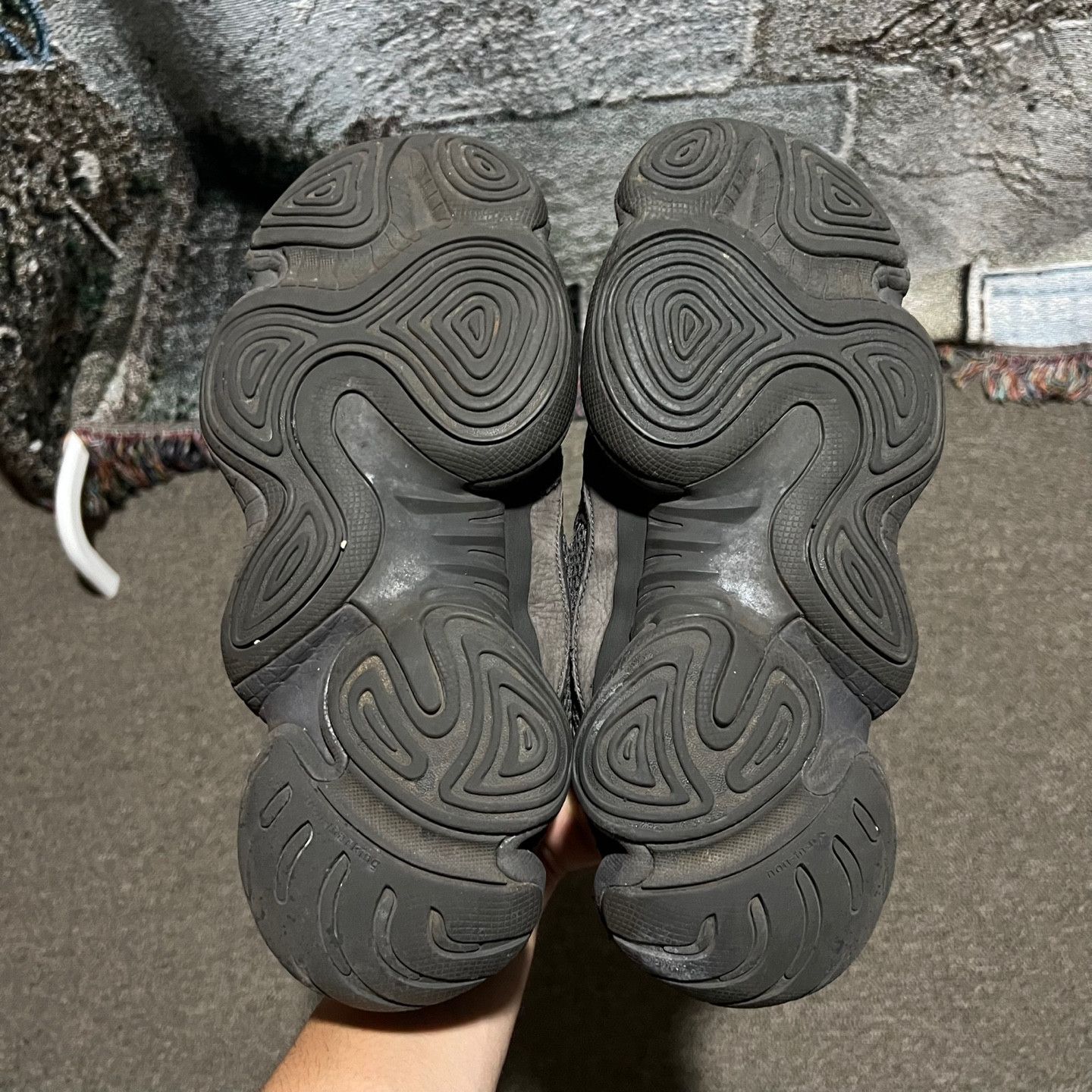 Adidas (SOLD OUT)Adidas Yeezy 500 Utility Black 280 Size US 10 / EU 43 - 7 Thumbnail