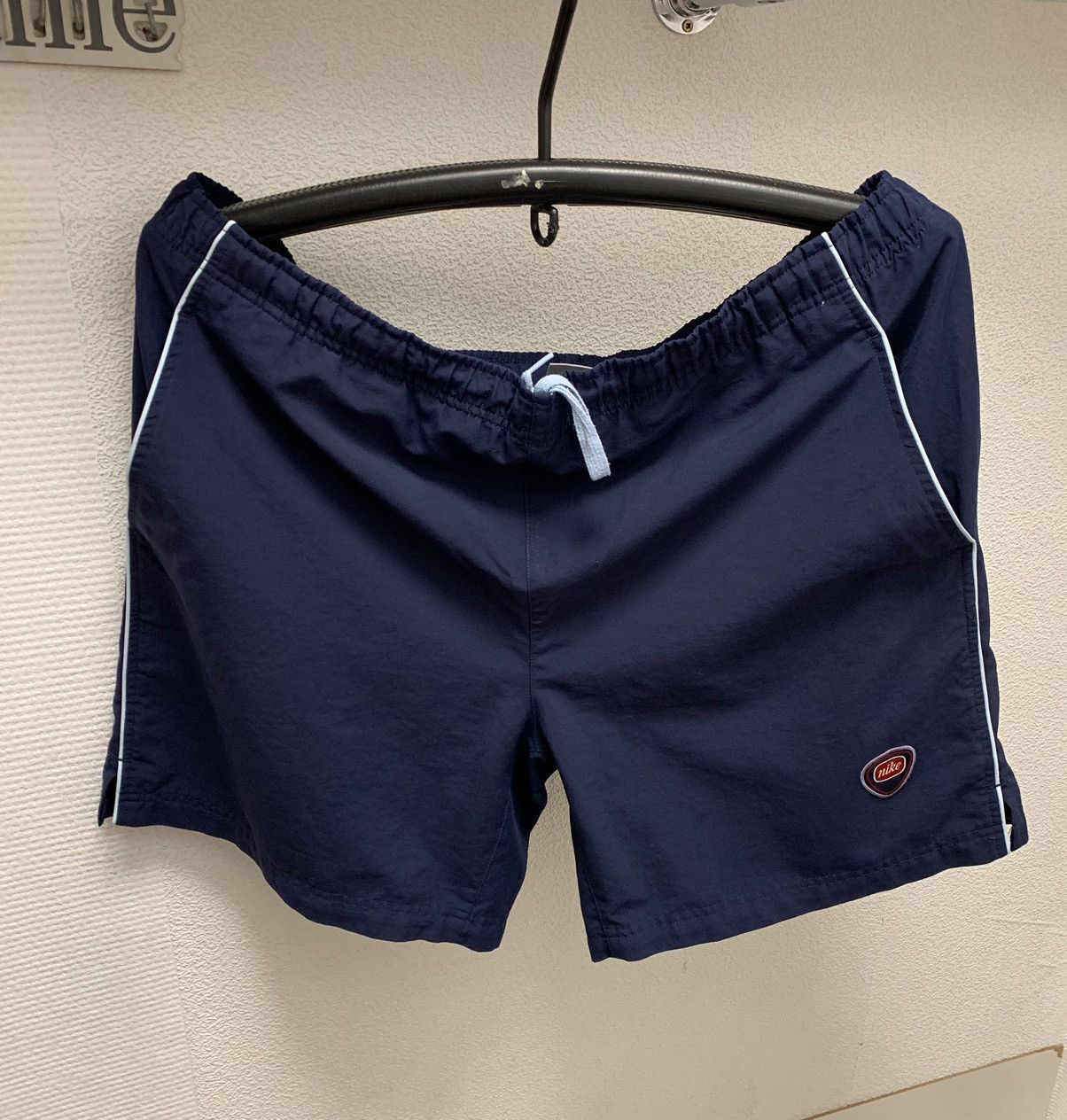 Nike × Vintage Nike vintage nylon shorts 36 size streetwear Size US 36 / EU 52 - 1 Thumbnail