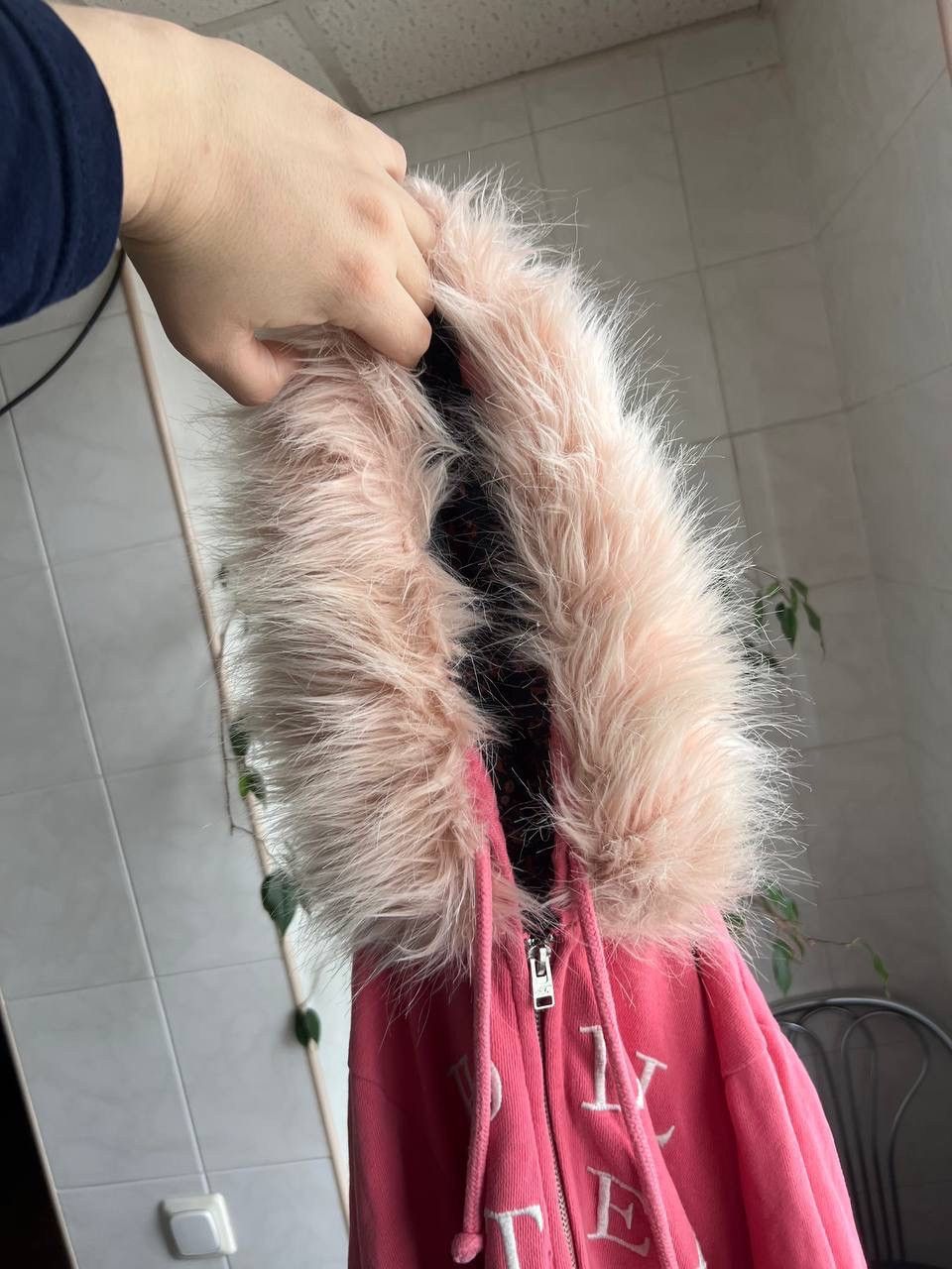 Hollister Y2K Hollister 2000s Full Faux Fuzzy Fur Hoodie Lgb Style VTG Size M / US 6-8 / IT 42-44 - 10 Thumbnail