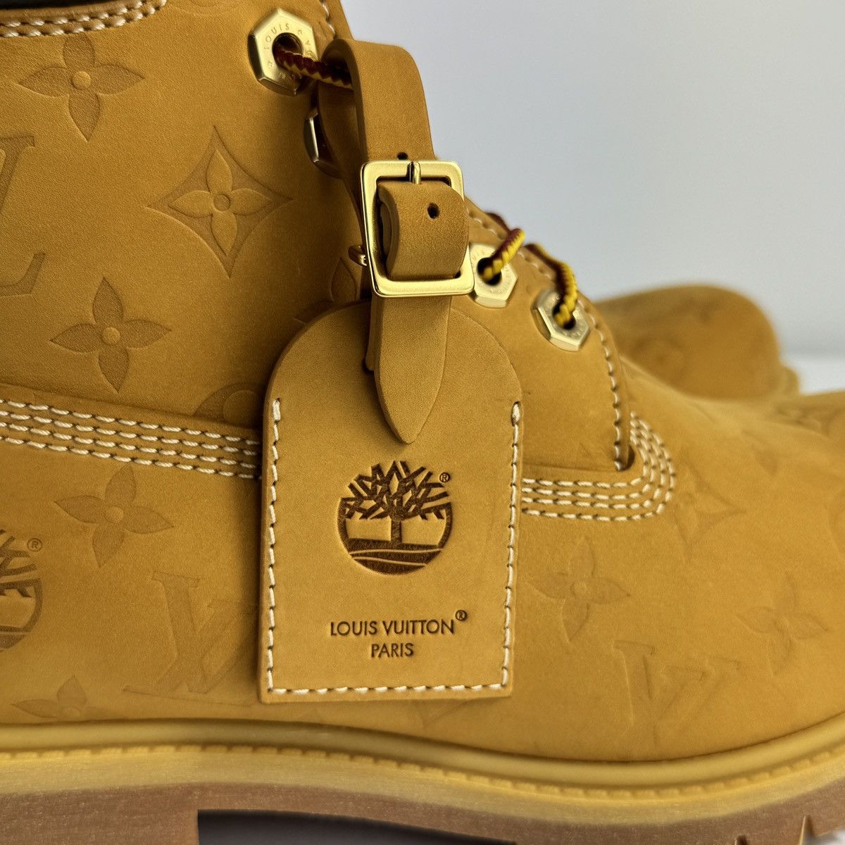 Louis Vuitton x TIMBERLABD MONOGRAM BOOTS Size US 9 / EU 42 - 8 Thumbnail