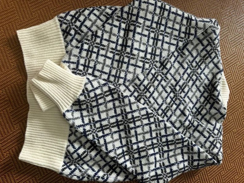 Saint Laurent Paris Saint Laurent Paris Saint Laurent Sweater Cardigan Almost Size US S / EU 44-46 / 1 - 2 Thumbnail