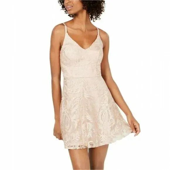 Other Speechless Juniors' Shimmer Embroidered Fit & Flare Dress Nu Size ONE SIZE - 2 Thumbnail