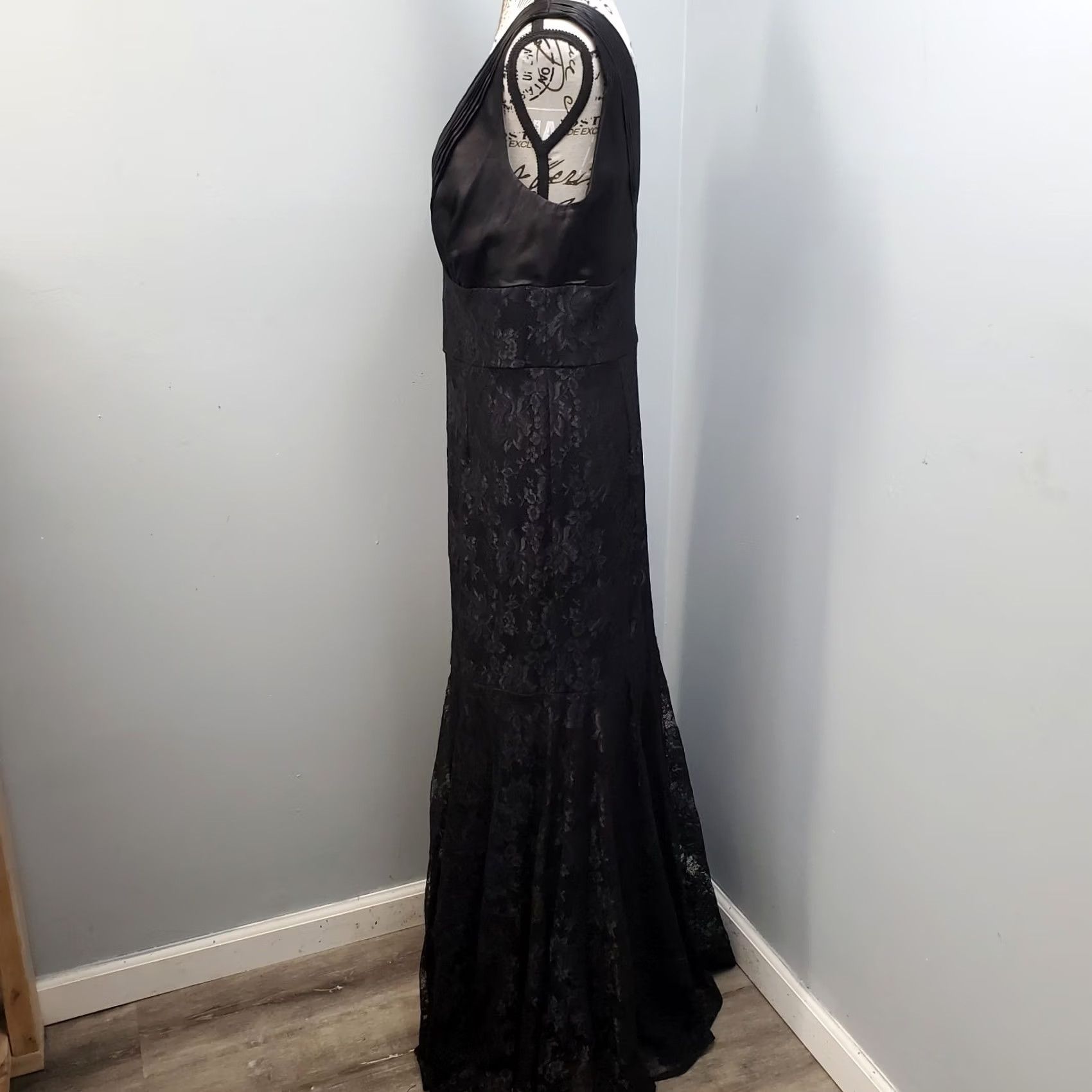 Vintage Starzz Women 12 Black Lace Pintuck Straps Deep V Neck Maxi Dress Size XL / US 12-14 / IT 48-50 - 8 Thumbnail