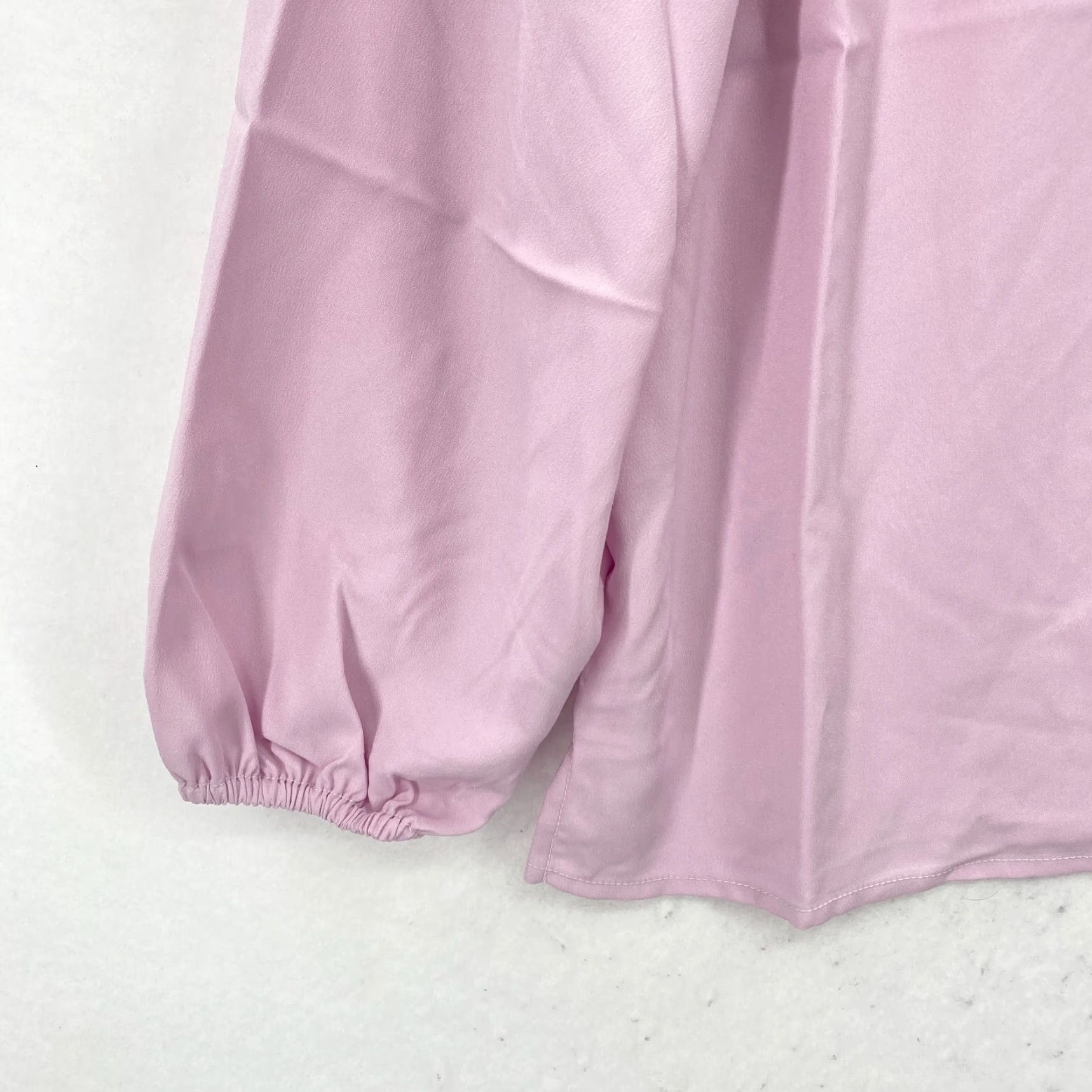 J.Crew J.Crew Puff Sleeve Satin Back Crepe Top Women's SP Petite Pink Keyhole Neckline Shirt Size S / US 4 / IT 40 - 2 Thumbnail