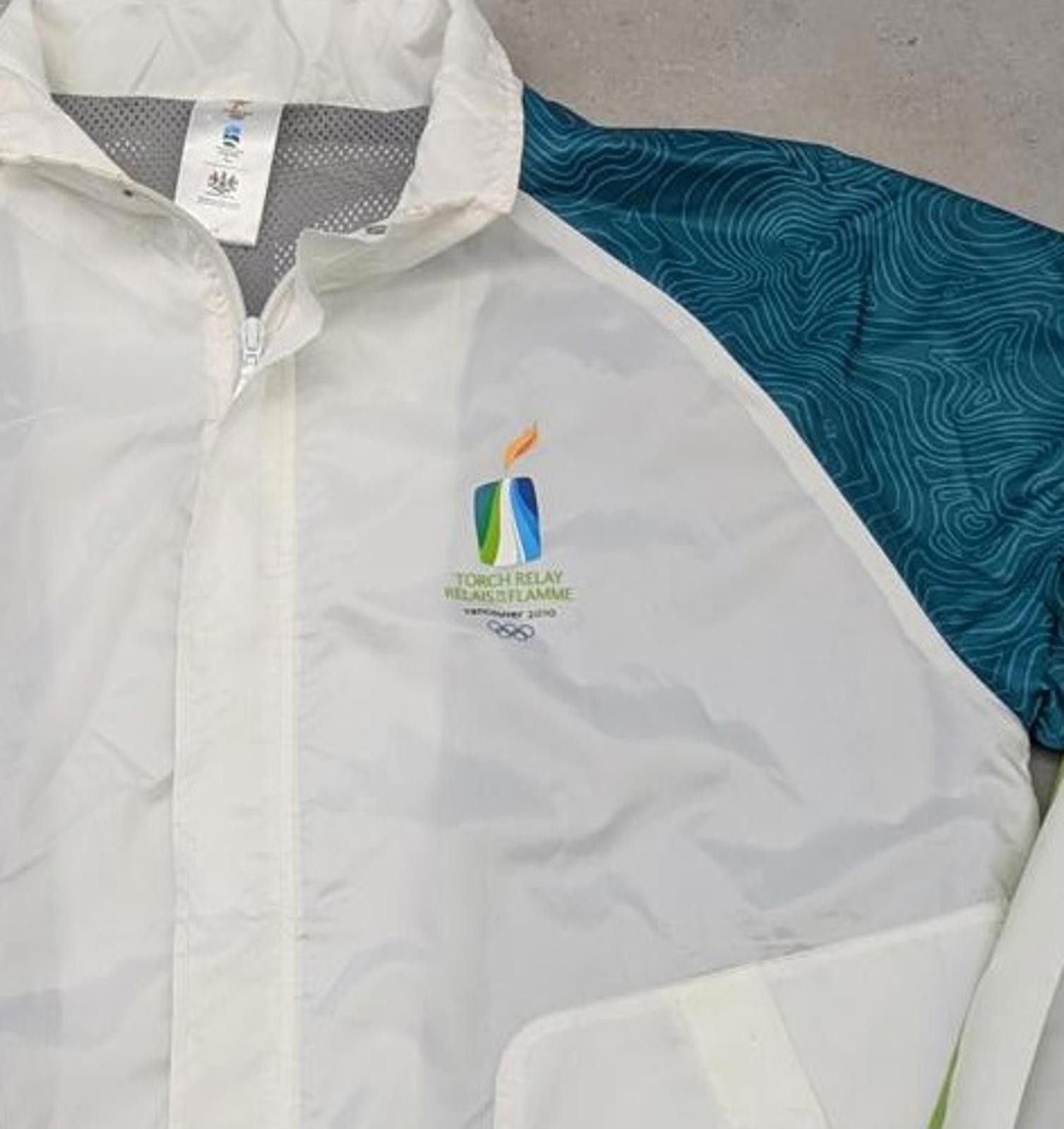 Hudsons Bay Vancouver 2010 Winter Olympics Torch Relay Rain Jacket Size US L / EU 52-54 / 3 - 8 Thumbnail