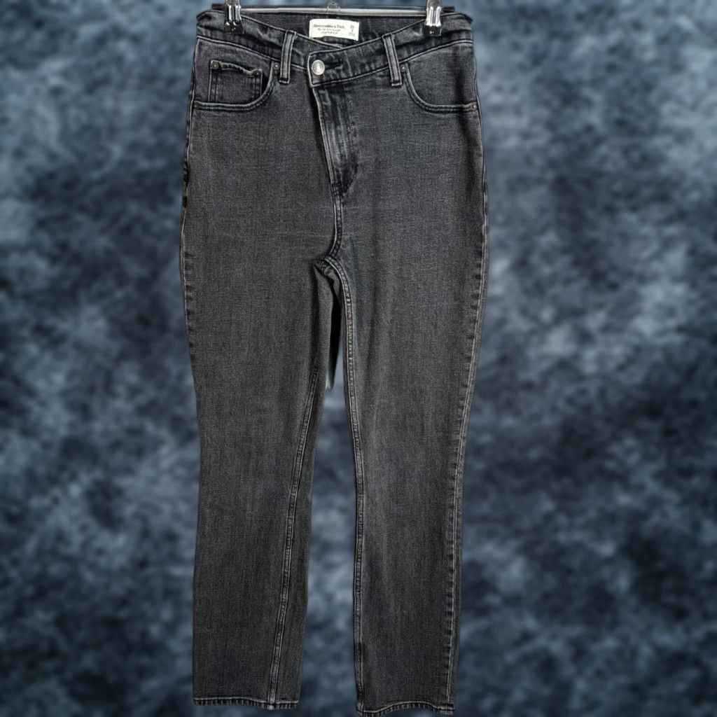 Abercrombie & Fitch VINTAGE Abercrombie & Fitch Jeans Adult 26/2 Black Slim Straight Ultra High Rise Denim 90s Womens Size 26" / US 2 / IT 38 - 1 Thumbnail