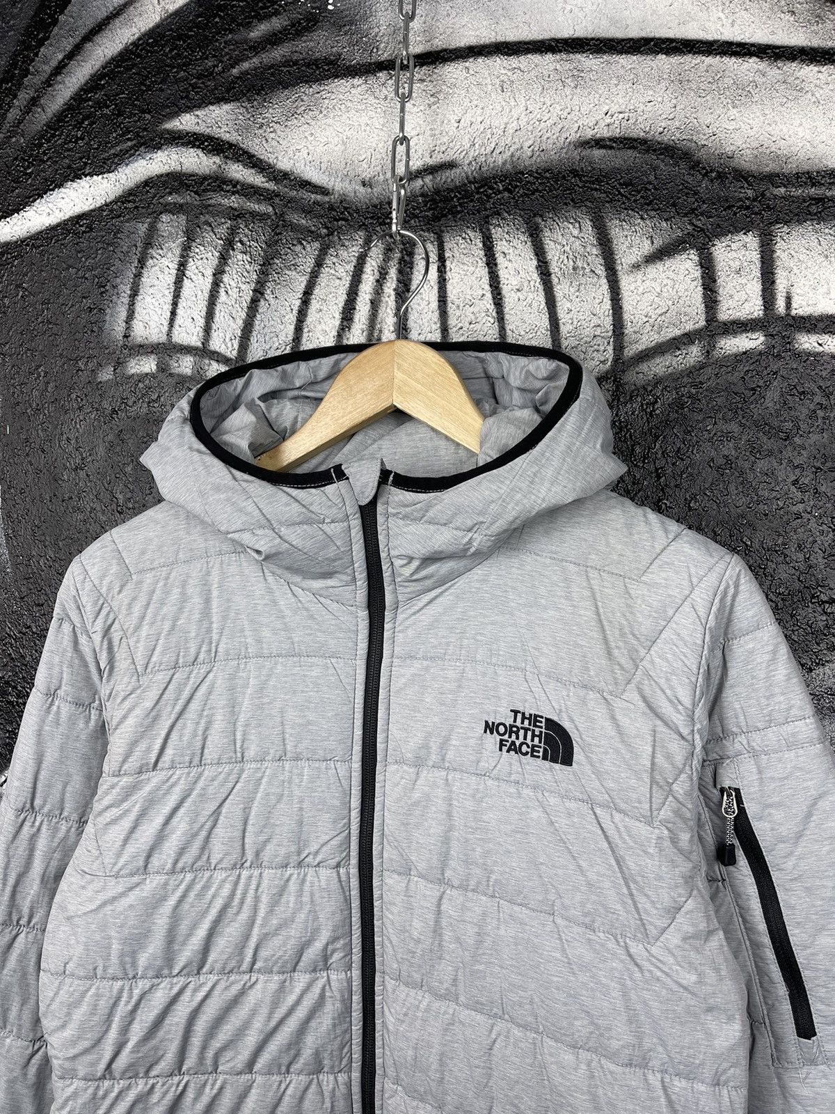 The North Face The North Face Grey Aconcagua Coat Hybrid Puffer Men’s SizeS Size US S / EU 44-46 / 1 - 3 Thumbnail
