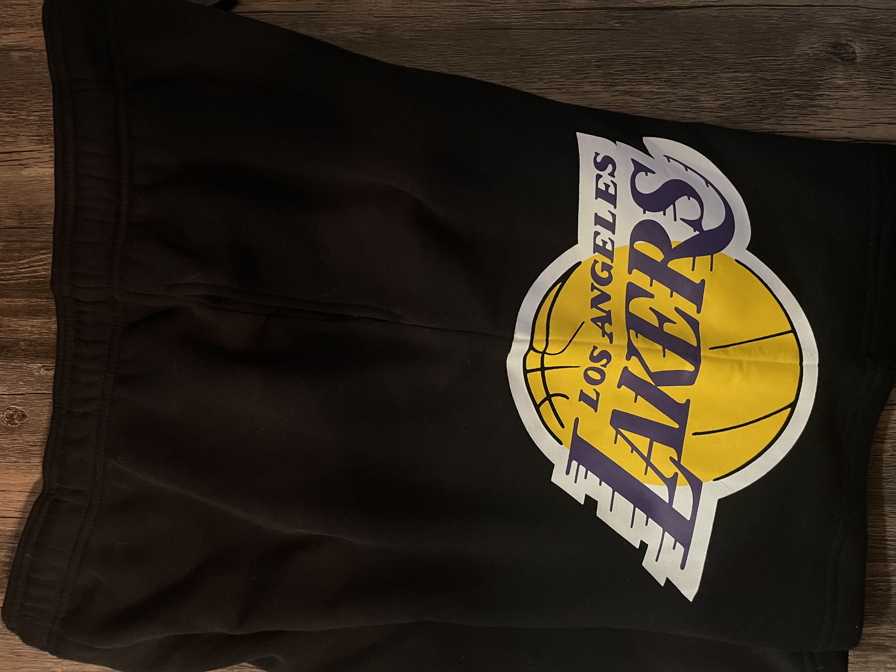 NBA LA Lakers Shorts New! Size US 36 / EU 52 - 4 Thumbnail