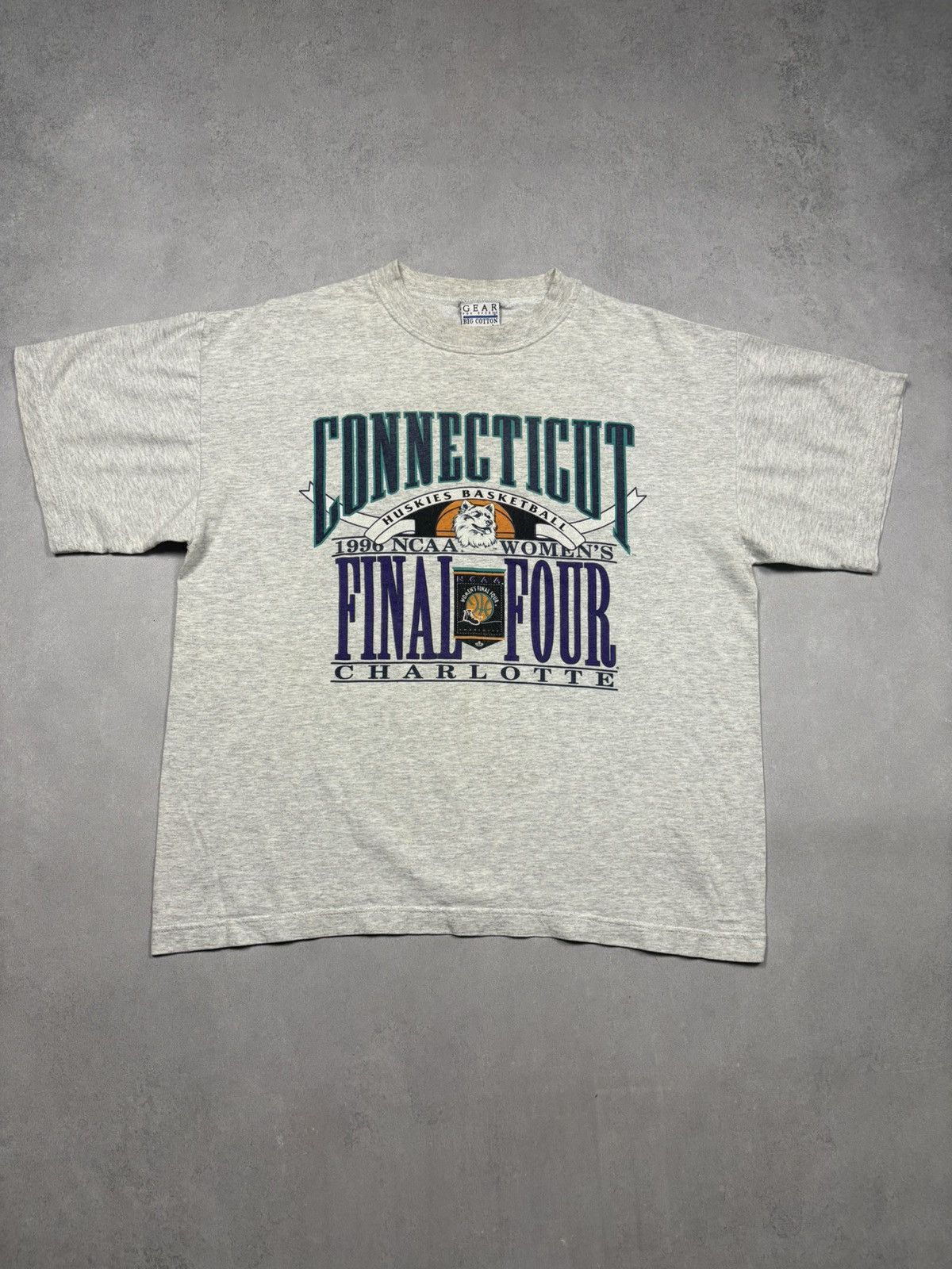 NCAA Vintage 1996 UConn Huskies NCAA Women’s Final Four T-Shirt L Size US L / EU 52-54 / 3 - 1 Thumbnail