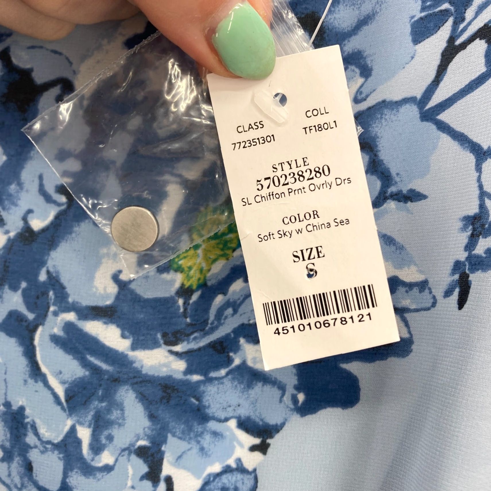 White House Black Market White House Black Market Floral Chiffon Overlay Dress Sky Blue Small NWT Elegant Size S / US 4 / IT 40 - 6 Thumbnail