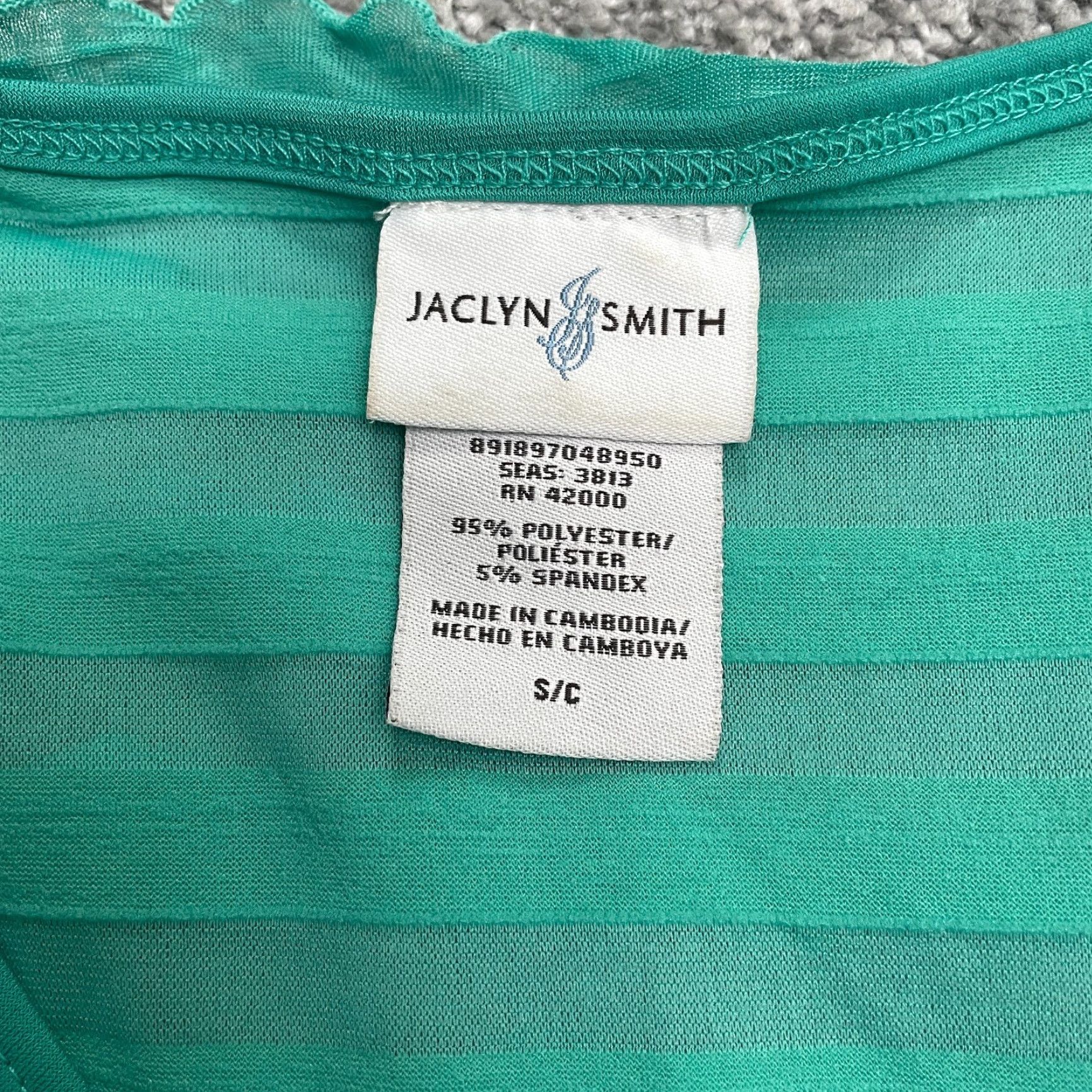 Vintage Jaclyn Smith Blouse Shirt Womens Small Green Short Sleeve V-Neck Ruffles Casual Top Knit Polyester Spandex Regular Solid Size S / US 4 / IT 40 - 3 Thumbnail