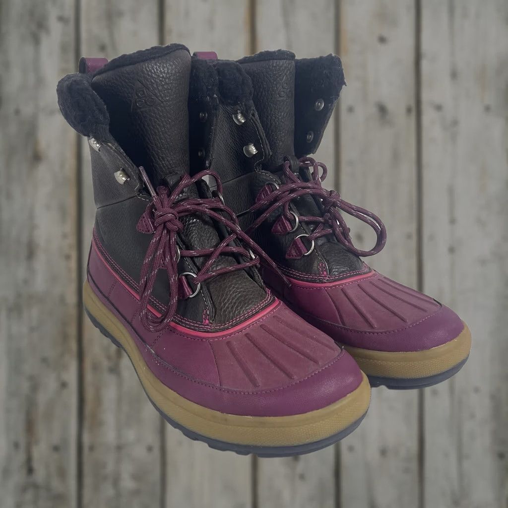 Nike Nike Womens Boot Hiking Winter Waterproof ACG Woodside II 2 Brown Pink 537347-006 Shoes 10 US 42 EU Men/Women? Size US 8 / IT 38 - 1 Thumbnail