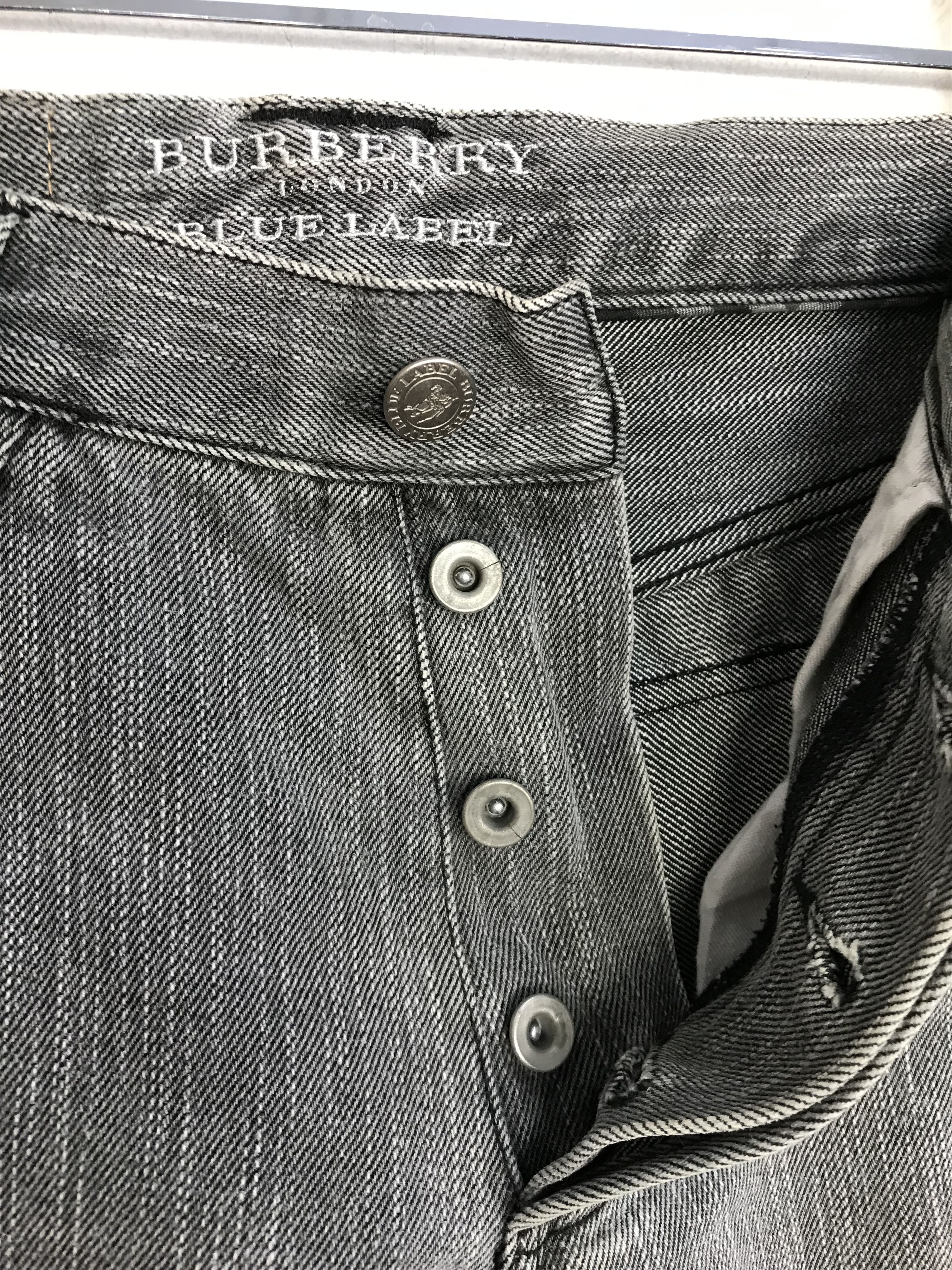 Burberry Burberry London Blue Label Button Jeans Fashion Style Size US 31 - 9 Thumbnail