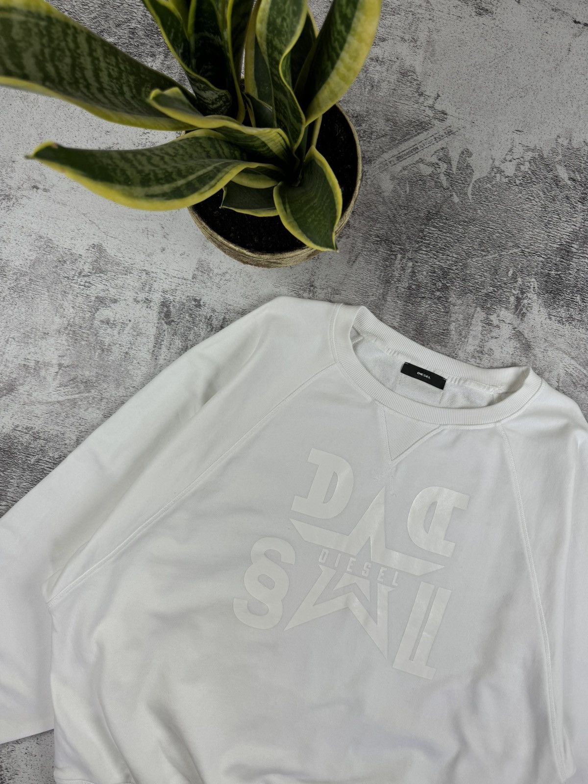 Diesel Diesel Vintage Y2K Relaxed Baggy White Big Logo Sweatshirt Size US XL / EU 56 / 4 - 4 Thumbnail