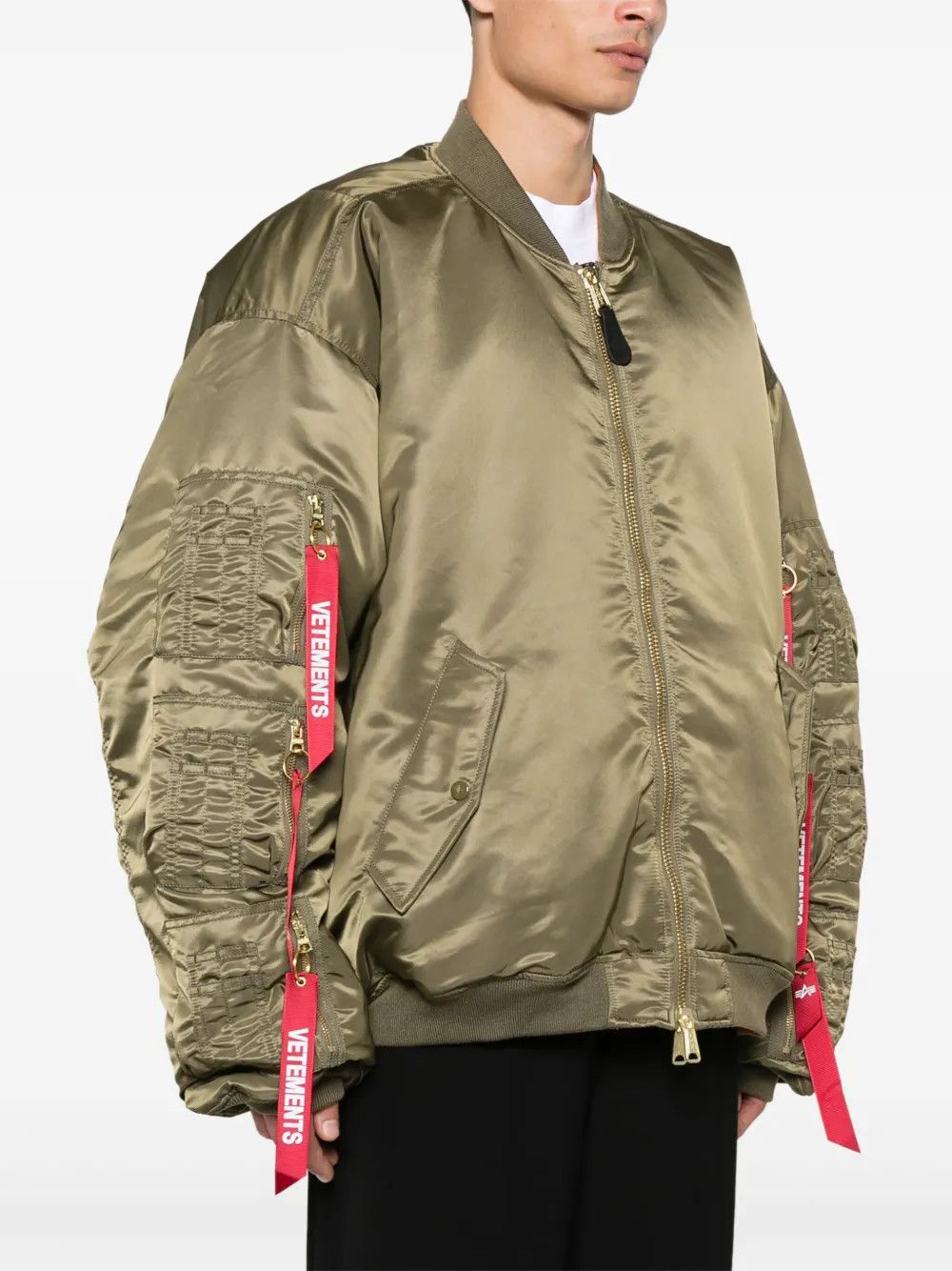 Vetements o1mle0226 Cargo Bomber Jacket in Green Size US L / EU 52-54 / 3 - 5 Thumbnail