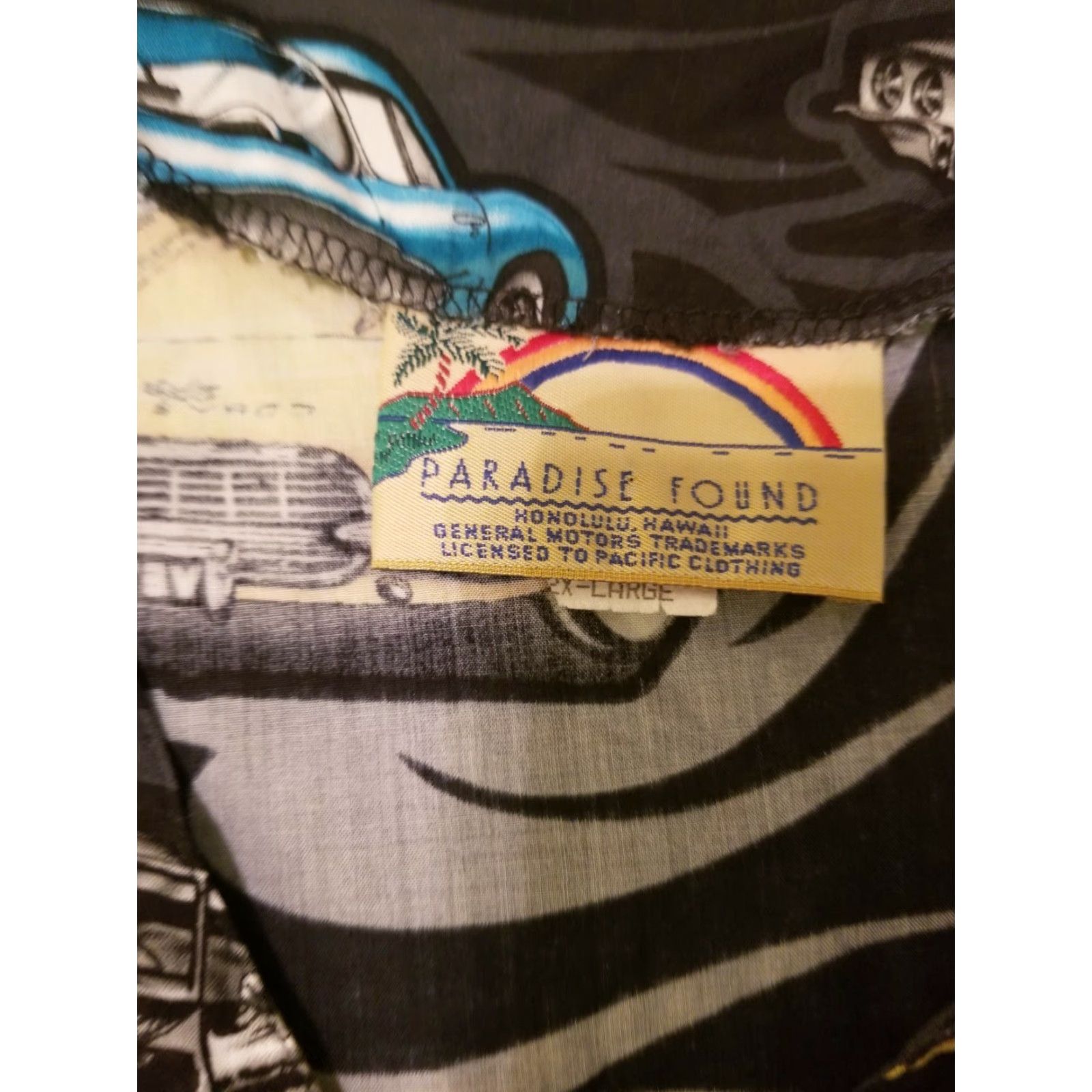 Paradise VINTAGE Paradise Found Corvettes Hawaiian Shirt Men 2XL Short Sleeve Collared Button-Up All Over Print Black Cropped Mens Size US XXL / EU 58 / 5 - 3 Thumbnail