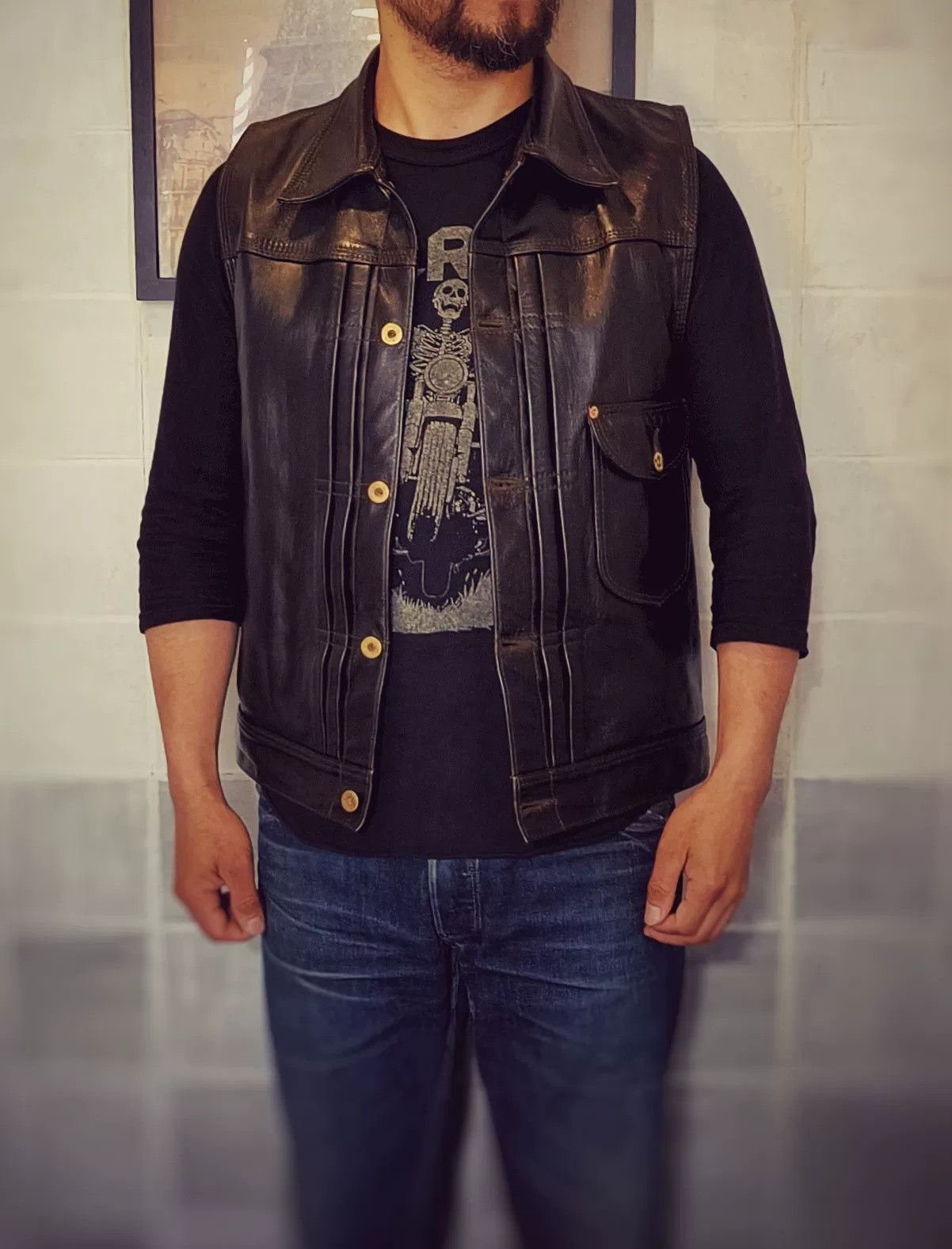 L.C. King Vintage Black Leather Motorcycle Vest Size US L / EU 52-54 / 3 - 1 Thumbnail