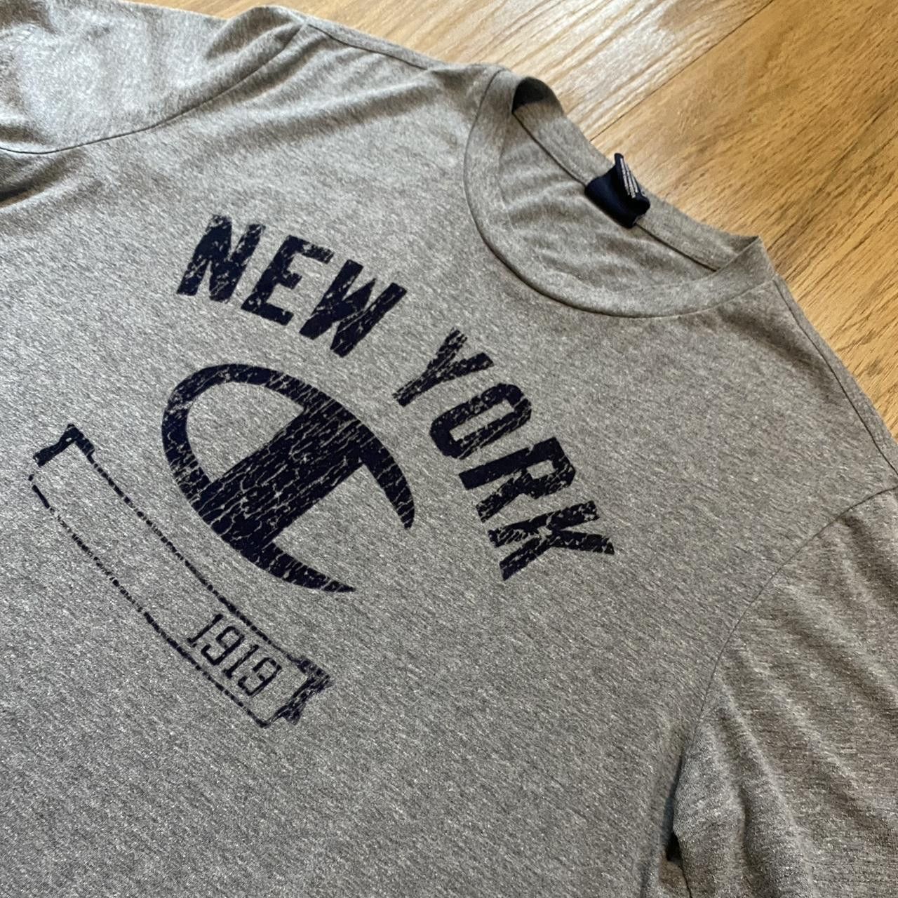 Champion Grey Champion New York tee #casual Size US M / EU 48-50 / 2 - 1 Thumbnail