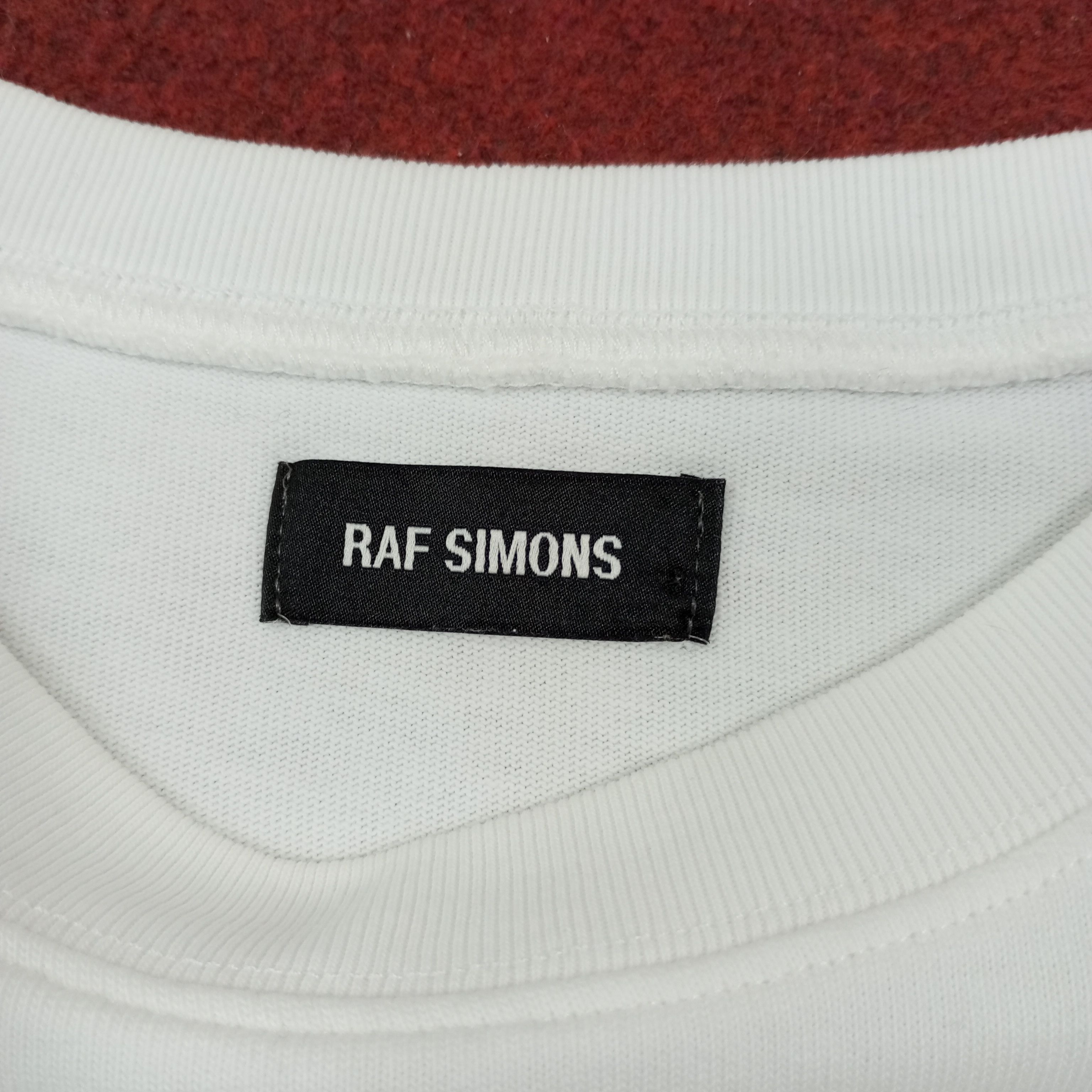 Designer × Vintage Raf Simons Designer Fashion Brand Tshirt dp1 Size US L / EU 52-54 / 3 - 9 Thumbnail