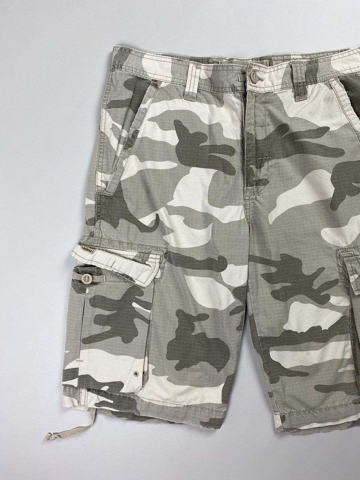 Schott Schott vintage men’s military cargo camo rip stop shorts Size US 32 / EU 48 - 2 Thumbnail