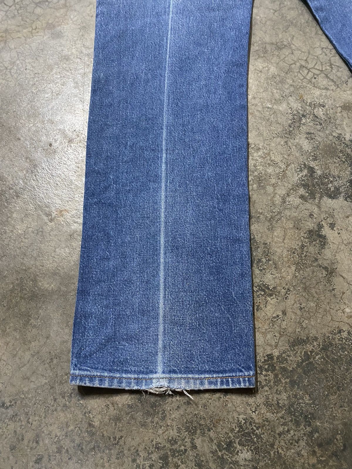 Vintage × Wrangler Jeans Vintage Wranglers Washed Blue Distressed Size US 30 / EU 46 - 2 Thumbnail