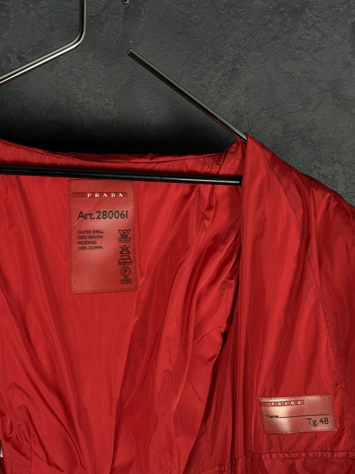 Prada 2008 Prada Red Diamond Women’s Quilted Puffer Jacket Size XL / US 12-14 / IT 48-50 - 18 Thumbnail