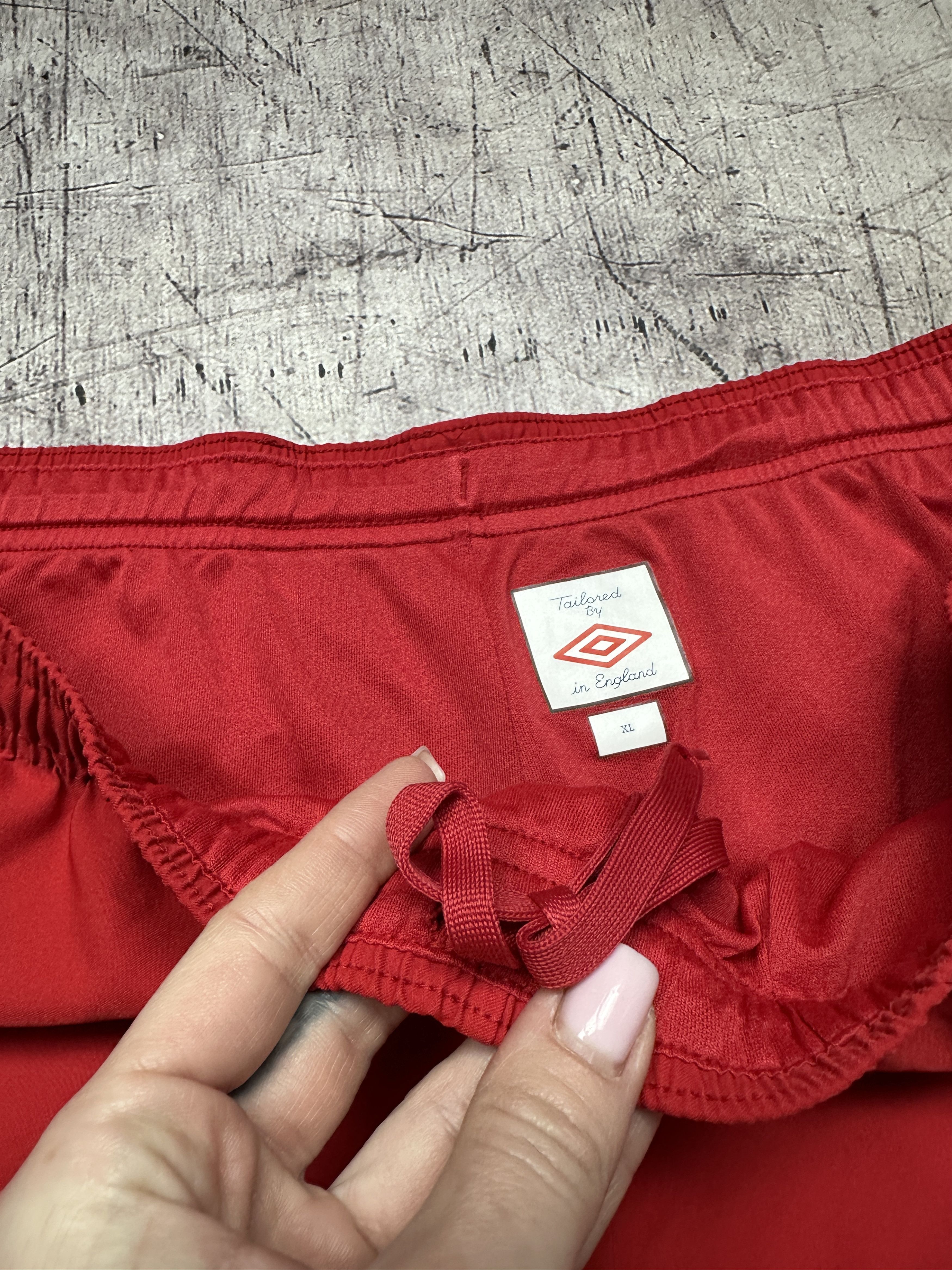 Umbro Umbro England Mens Nylon Shorts Size US 36 / EU 52 - 4 Thumbnail