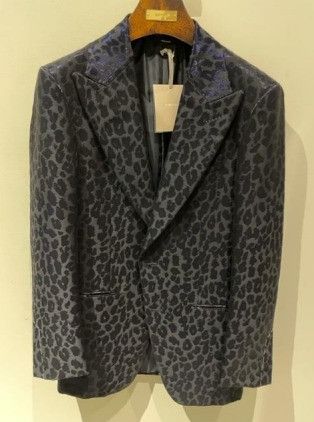 o1w1db10625 JECPF1 Leopard-Print Jacket in Navy