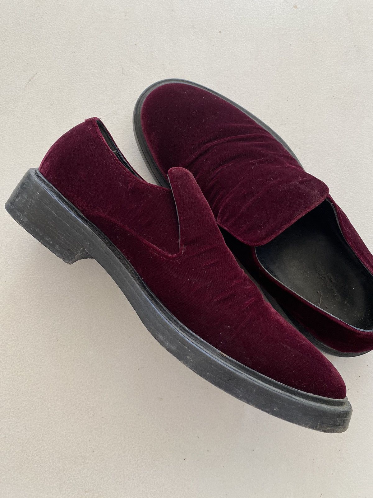 Balenciaga 17SS red velvet slip on loafers Size US 11 / EU 44 - 12 Thumbnail