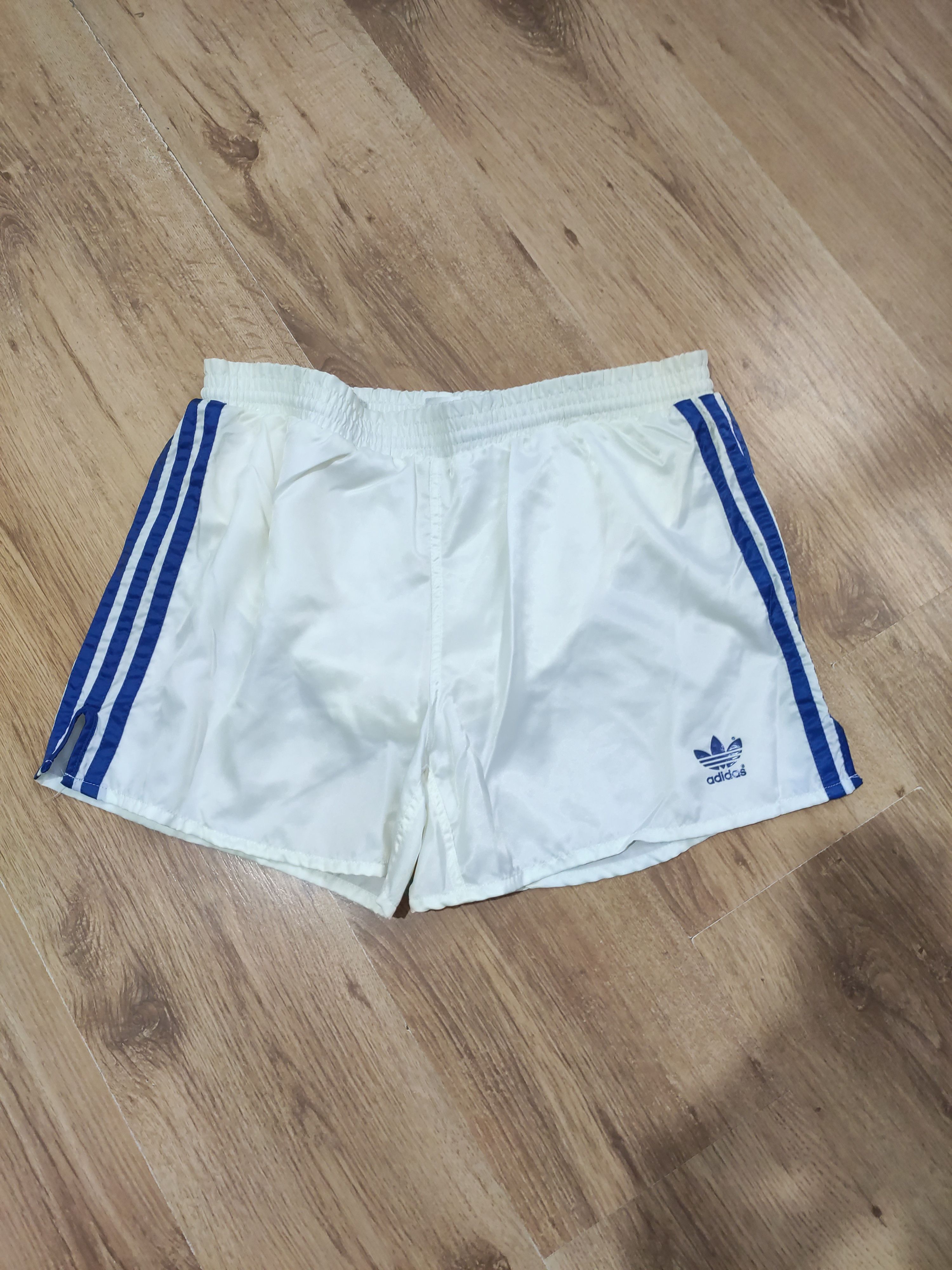 Adidas × Vintage Men's Vintage 80s Adidas Nylon Football Shorts Size 5 Medium Size US 34 / EU 50 - 1 Thumbnail