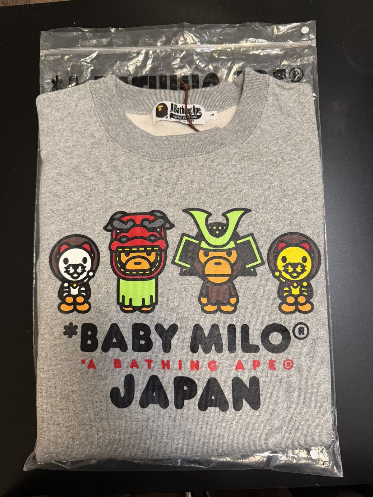Bape New Bape A Bathing Ape Baby Milo Japan size Small Grey Size US S / EU 44-46 / 1 - 3 Thumbnail