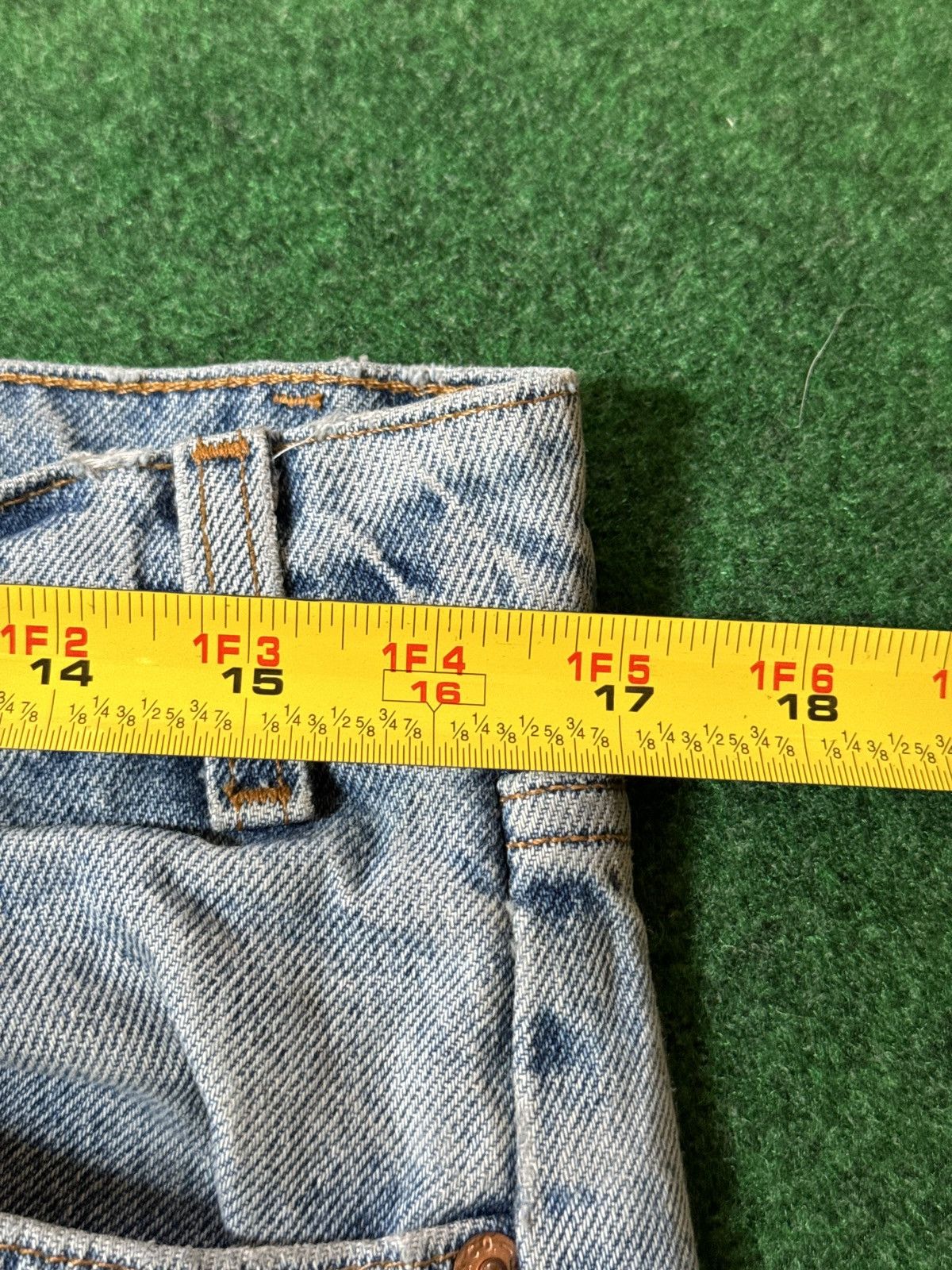 Levi's × Levi's Vintage Clothing × Vintage Vintage 90s Levi’s 550 Orange Tab Distressed Relaxed Jeans Size US 33 - 7 Thumbnail