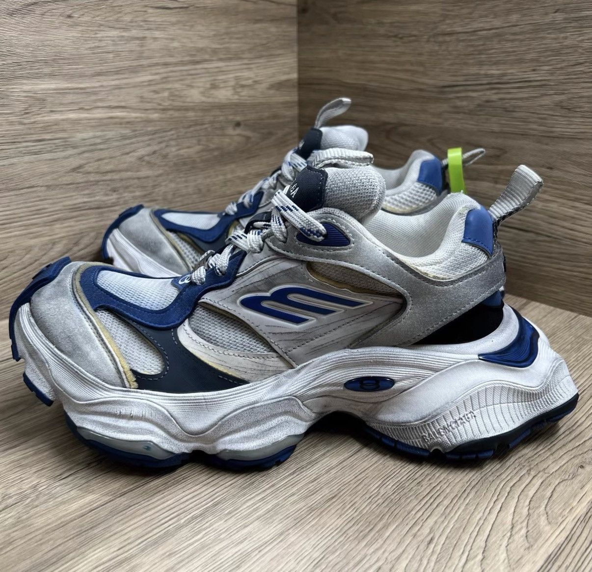 Balenciaga Balenciaga Cargo White & Blue Dad Sneakers J41 Size US 7 / EU 40 - 1 Thumbnail
