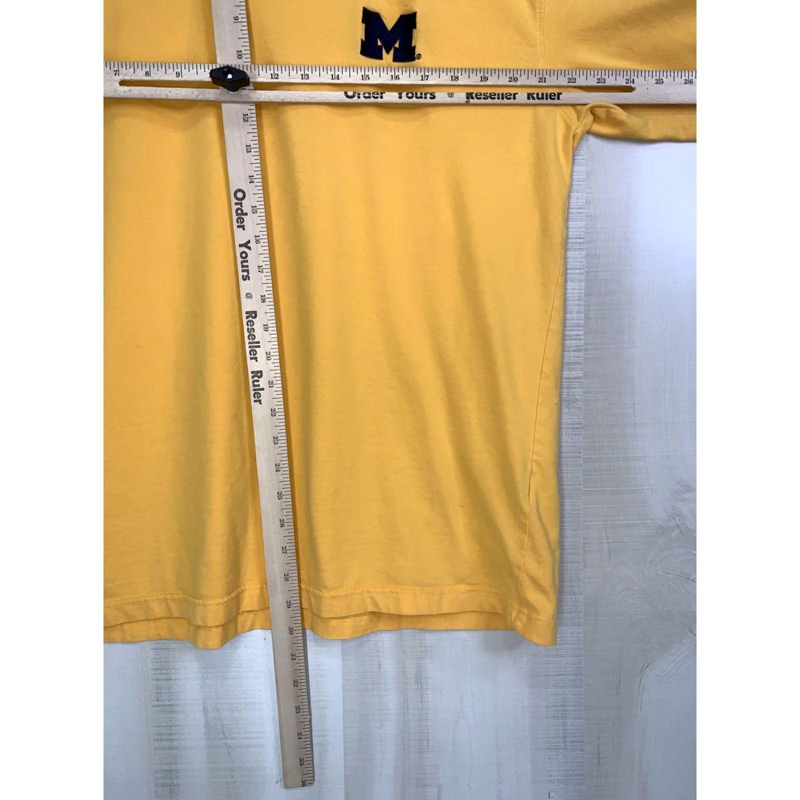 Starter VINTAGE Starter University Of Michigan Yellow Embroidered Logo T Shirt L Mens Size US L / EU 52-54 / 3 - 7 Thumbnail