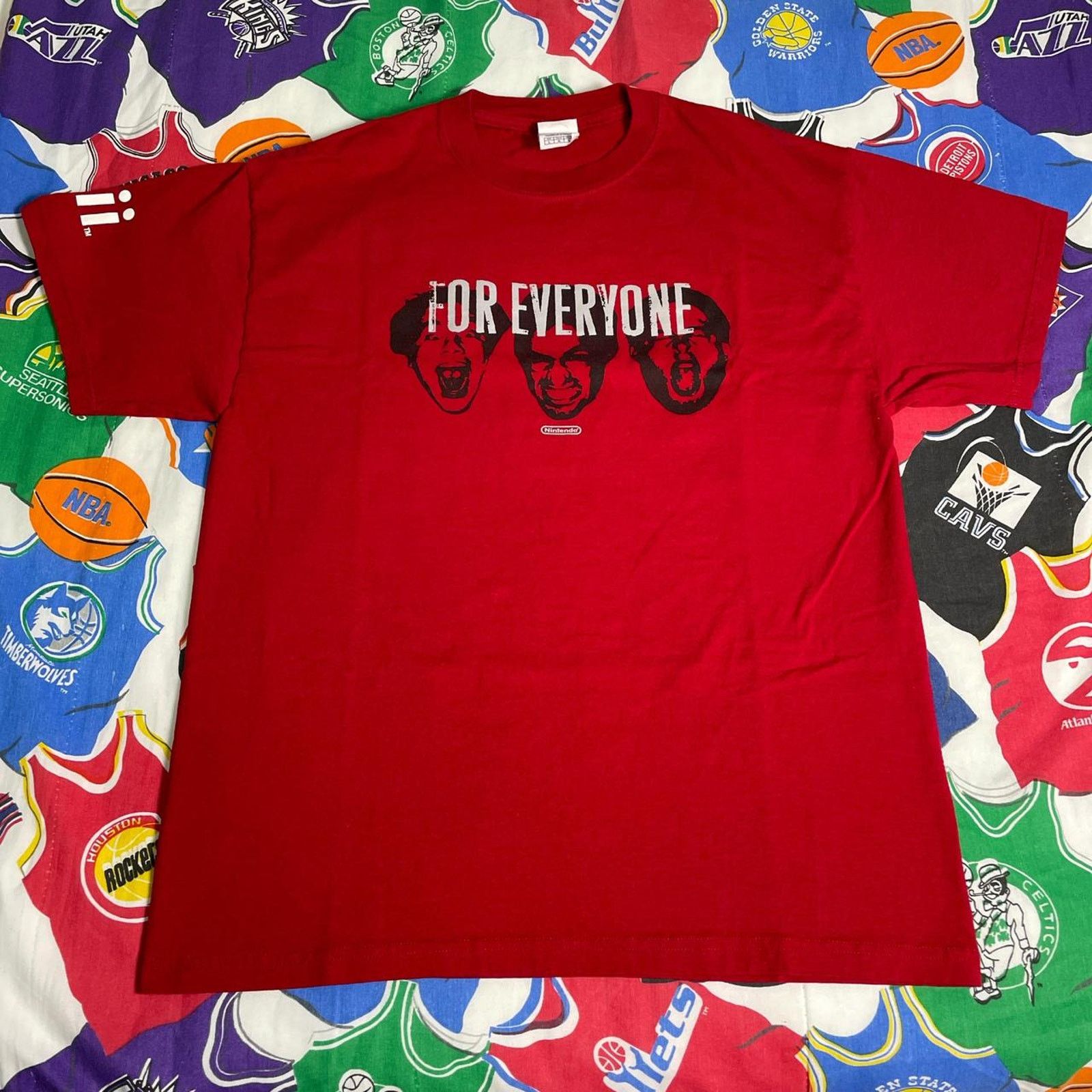 Vintage Vintage 2006 Wii Promo Red For Everyone Nintendo Game Tee Size US L / EU 52-54 / 3 - 1 Thumbnail