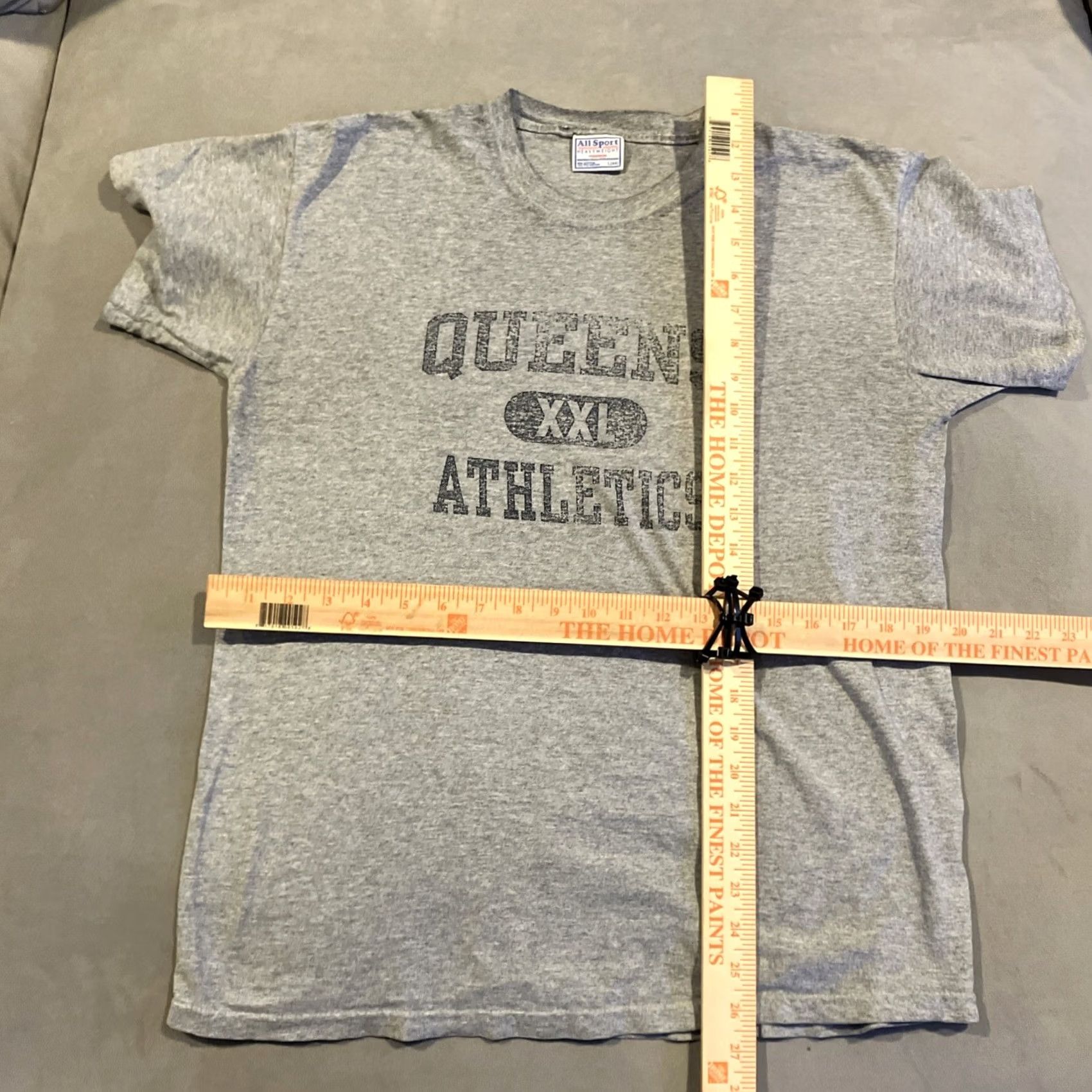Vintage VINTAGE QUEENS COLLEGE ATHLETICS T Shirt Large Men's Size US L / EU 52-54 / 3 - 4 Thumbnail