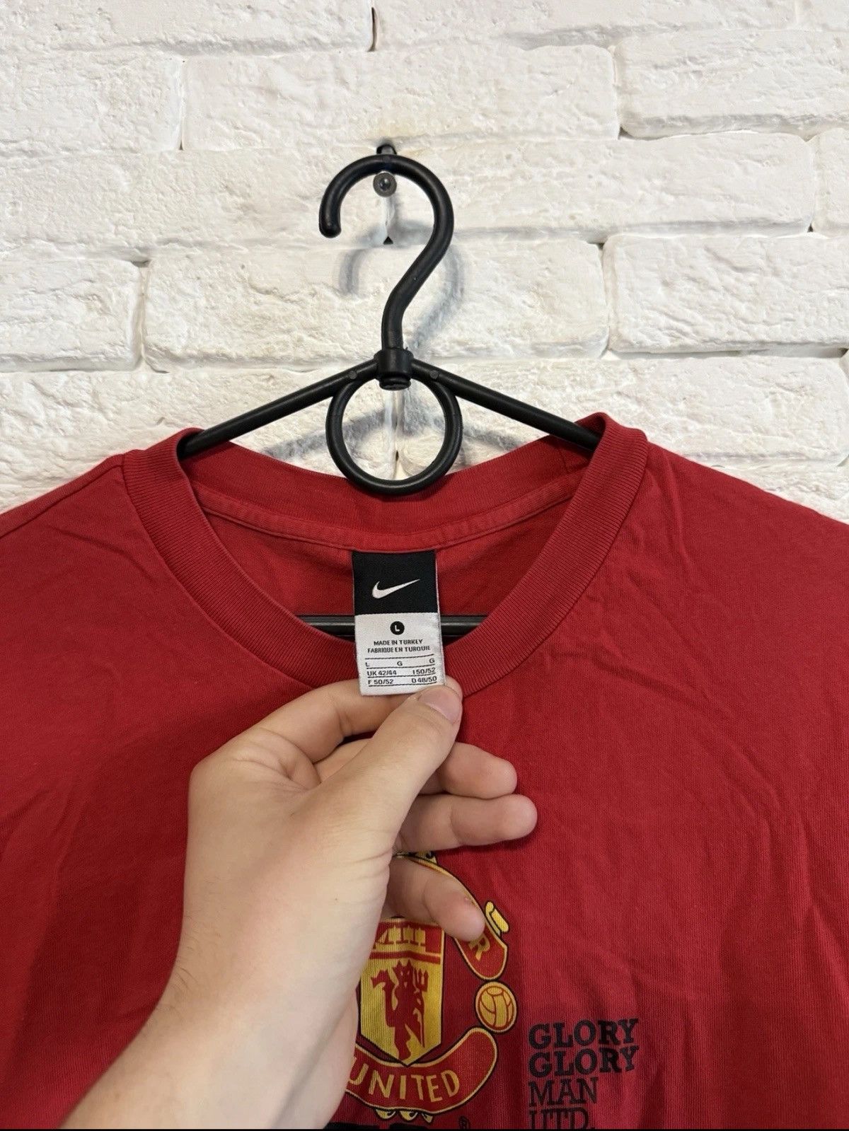 Nike Vintage Nike Manchester United Tshirt Sz L Size US L / EU 52-54 / 3 - 3 Thumbnail