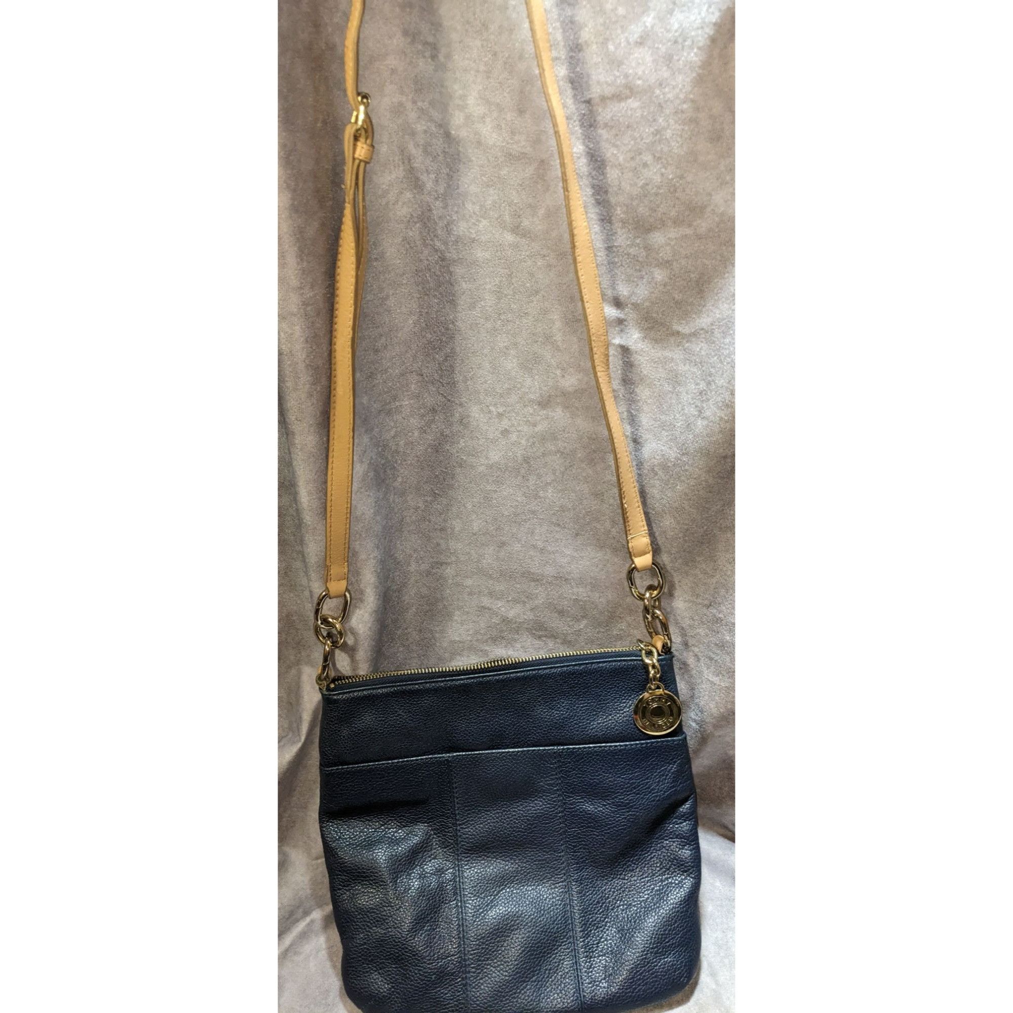 Tommy Hilfiger Preppy Tommy Hilfiger Navy Blue Leather Crossbody Bag With G Size ONE SIZE - 8 Thumbnail