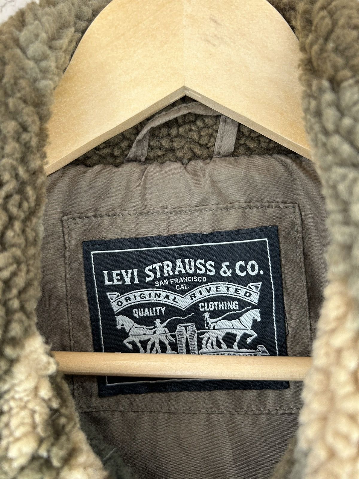 Levi's Vintage Levis Camo Sherpa Jacket Size US L / EU 52-54 / 3 - 8 Thumbnail