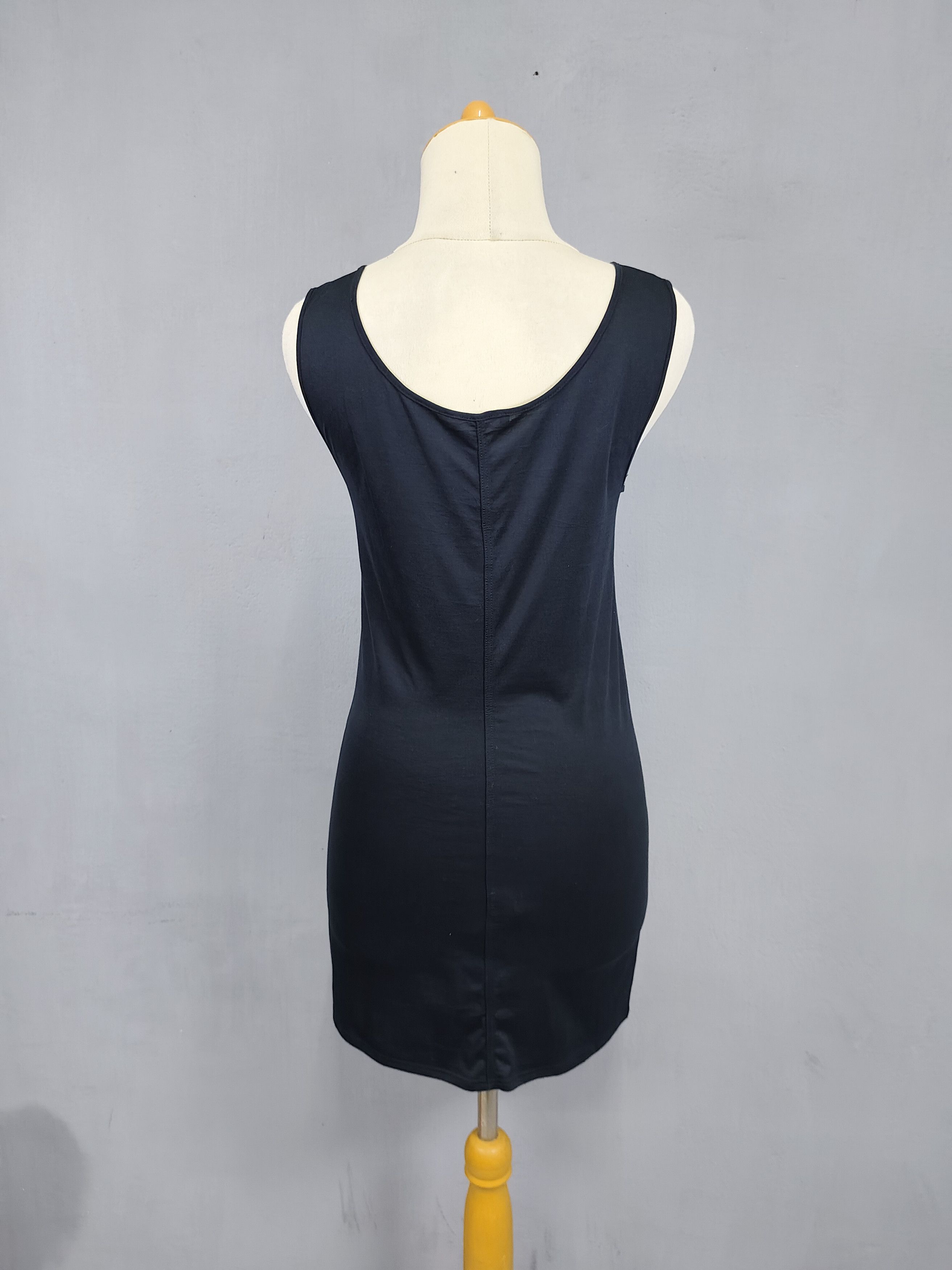 Helmut Lang Helmut Lang- Minimalist Clean Essential Black Tank Top Size S / US 4 / IT 40 - 4 Thumbnail