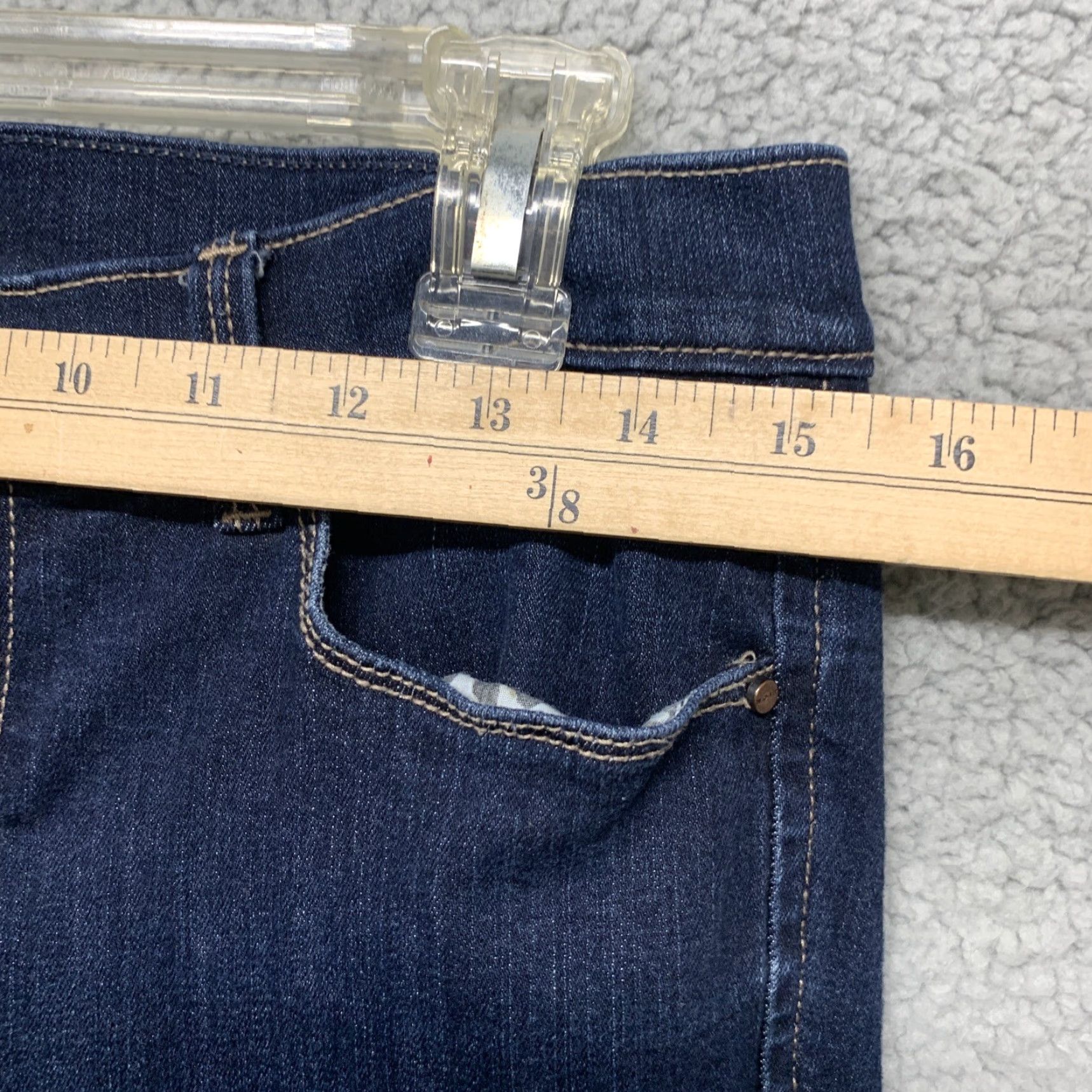 White House Black Market White House Black Market Jeans 6 Nior Blue Denim Cropped Dark Wash Regular Women Size 28" / US 6 / IT 42 - 6 Thumbnail