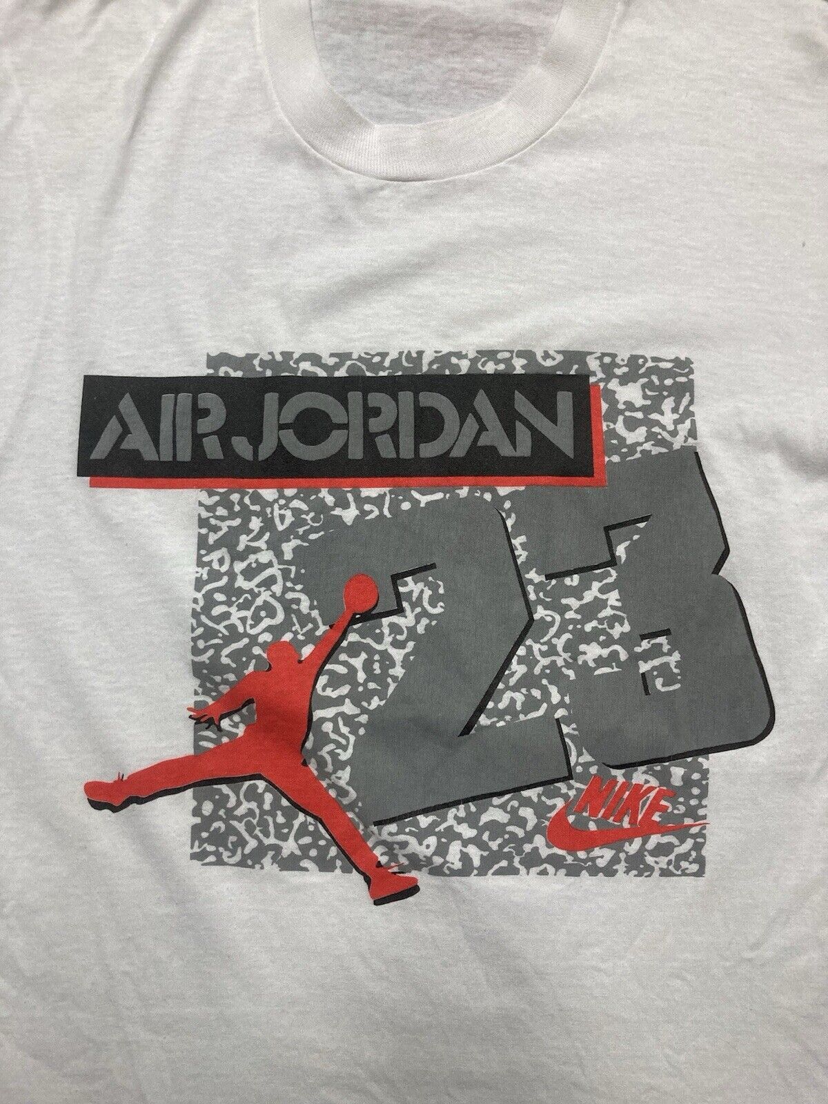 Vintage 80s t shirt Nike air Jordan 23 basketball jumpman cement L Size US L / EU 52-54 / 3 - 2 Thumbnail