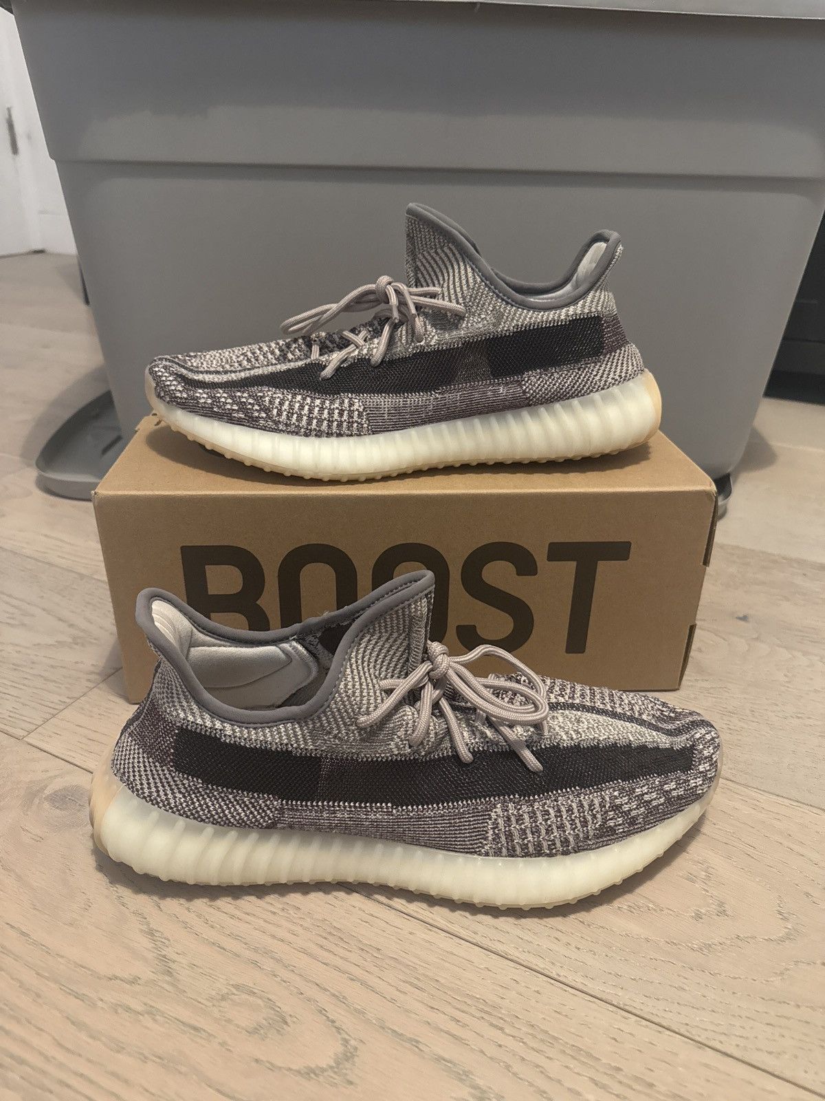 Adidas YEEZY BOOST 350 V2 FZ1267 ZYON Size US 12.5 / EU 45-46 - 1 Thumbnail