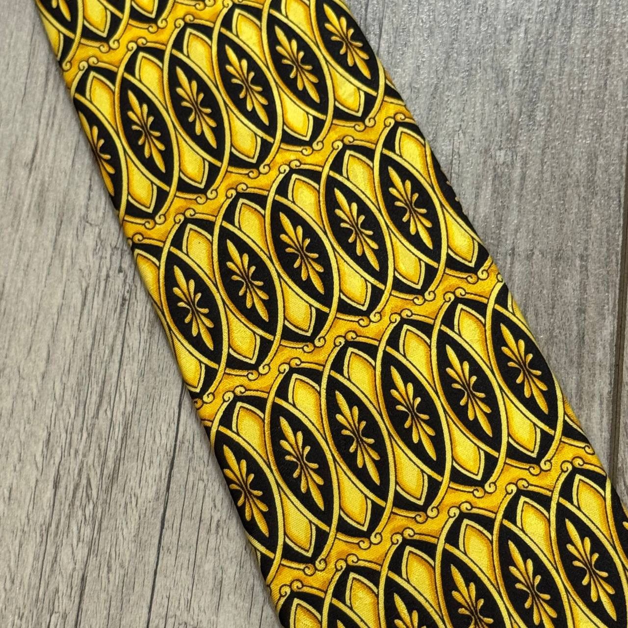Versace Vintage Versace Barocco Print V2 Silk Tie Size ONE SIZE - 3 Thumbnail
