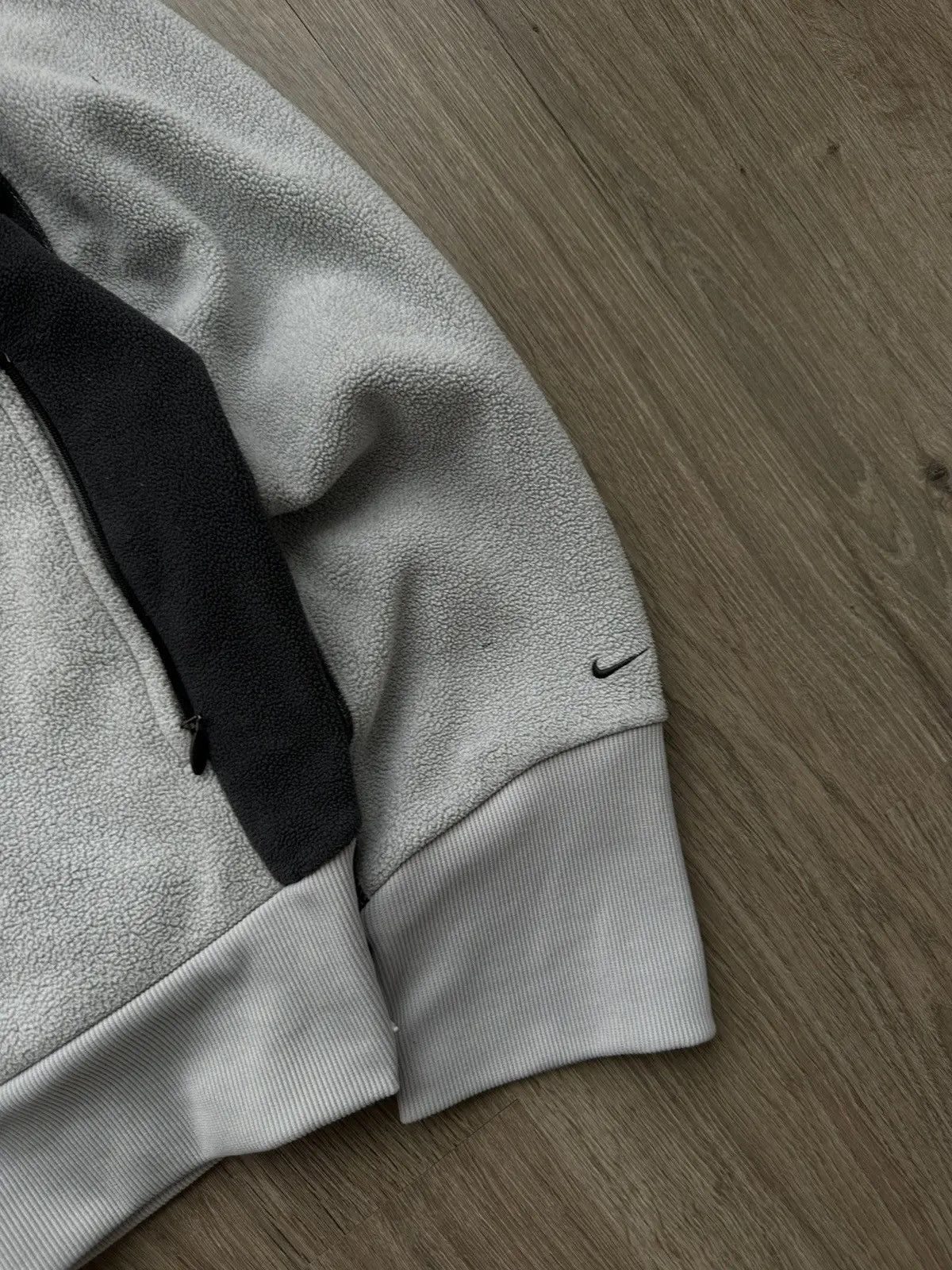 Nike × Nike ACG × Vintage Vintage Nike Full Zip Grey Big Logo Fleece Jacket Size US M / EU 48-50 / 2 - 5 Thumbnail