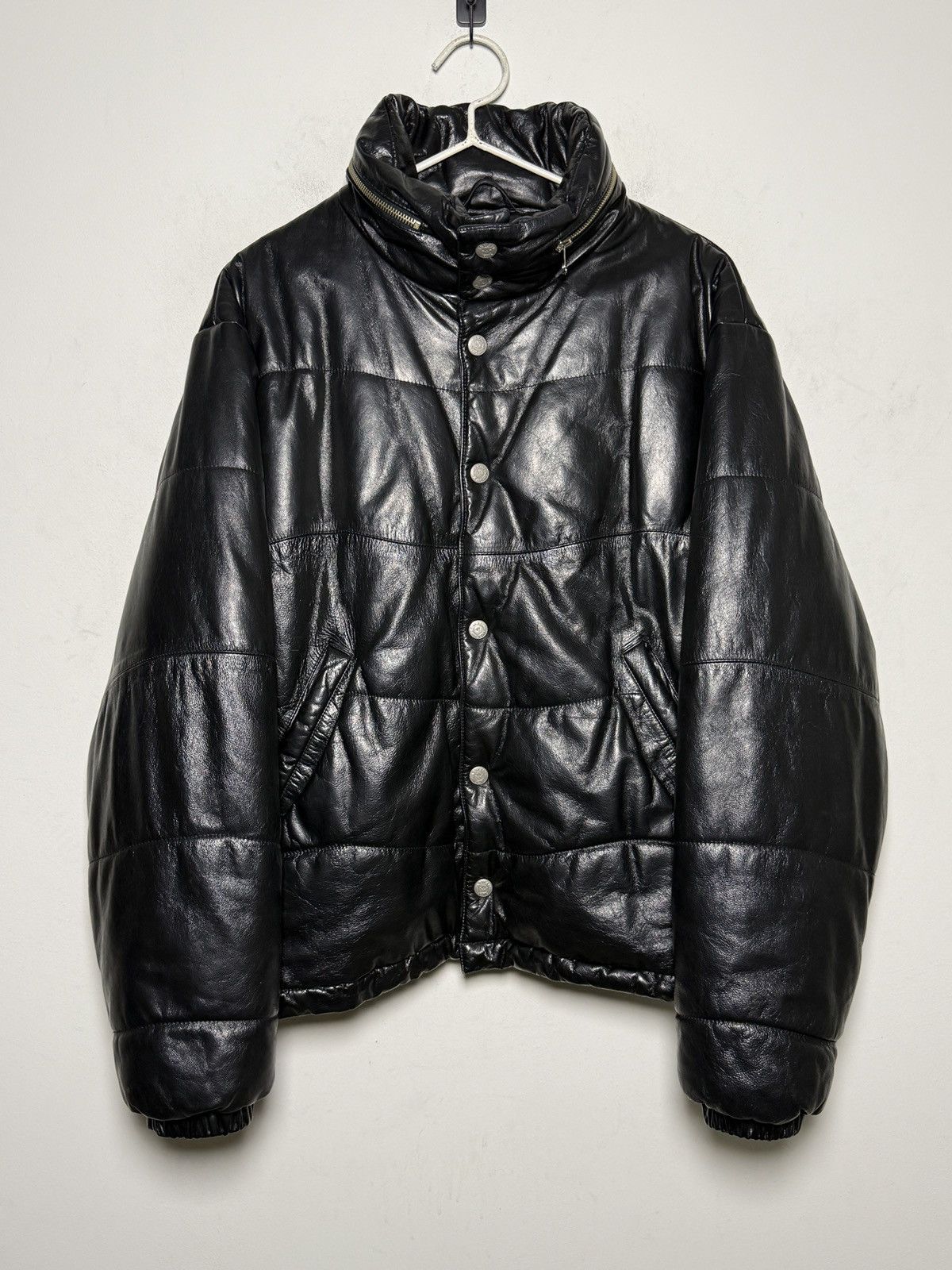 Giorgio Armani Vintage Armani black leather puffer jacket Size US M / EU 48-50 / 2 - 1 Thumbnail