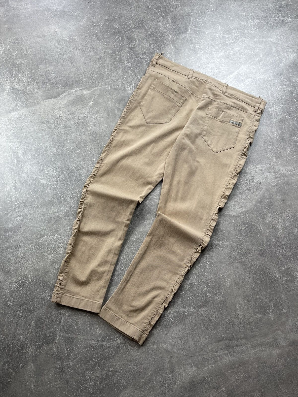 Prada × Vintage Vintage Prada Linea Rossa Y2K Beige Ruffle Slim Pants Size 30" / US 8 / IT 44 - 1 Thumbnail